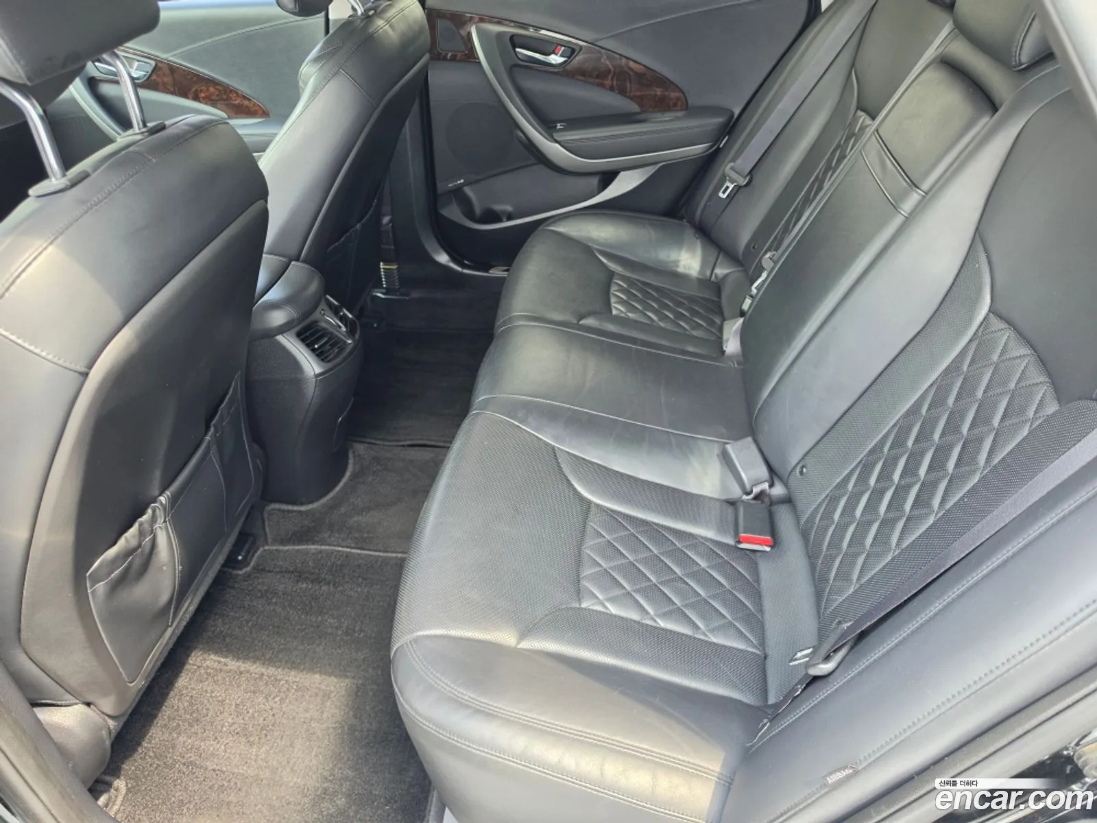 Hyundai Aslan 2015 — 12