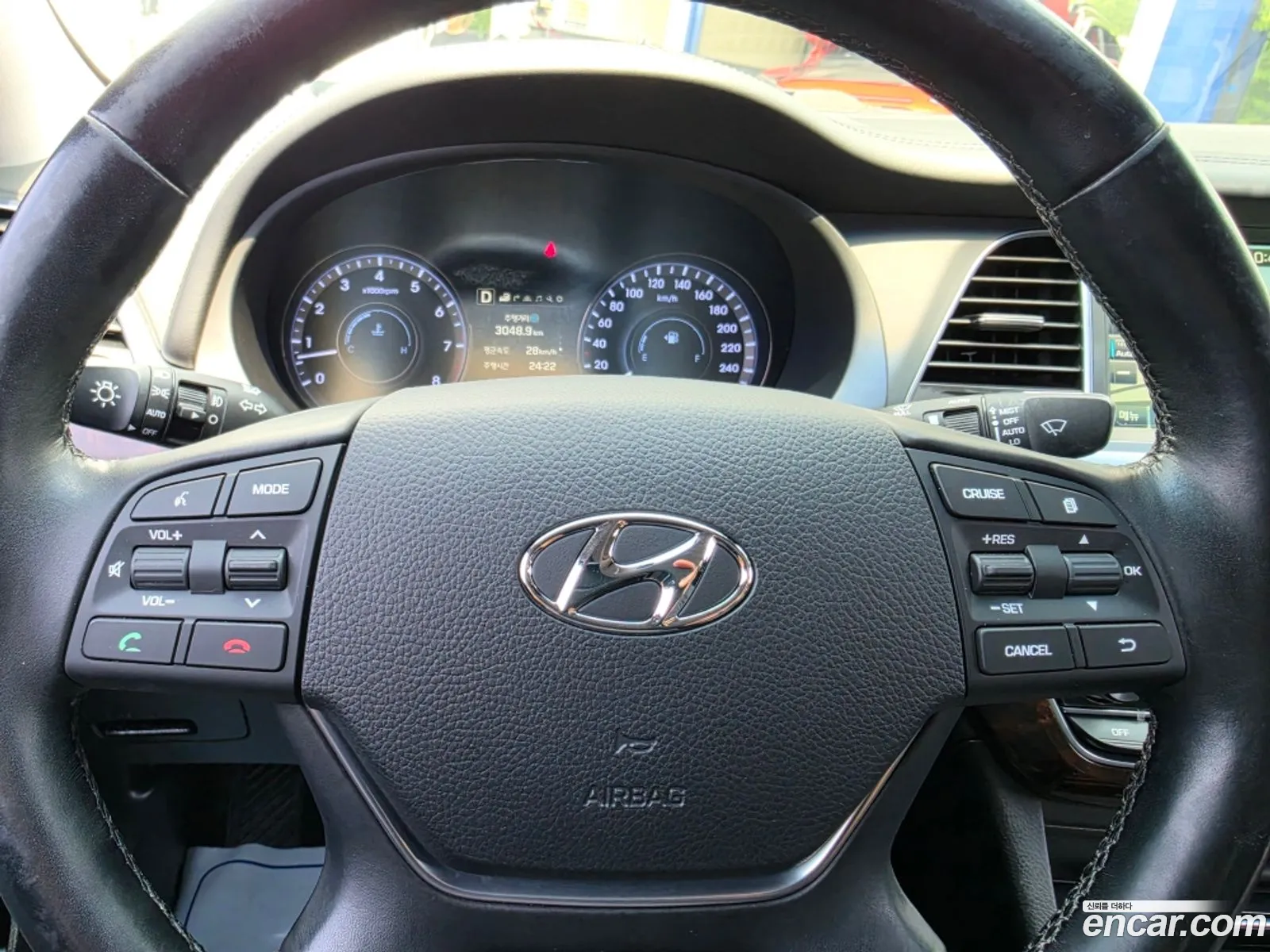 Hyundai Aslan 2015 — 17