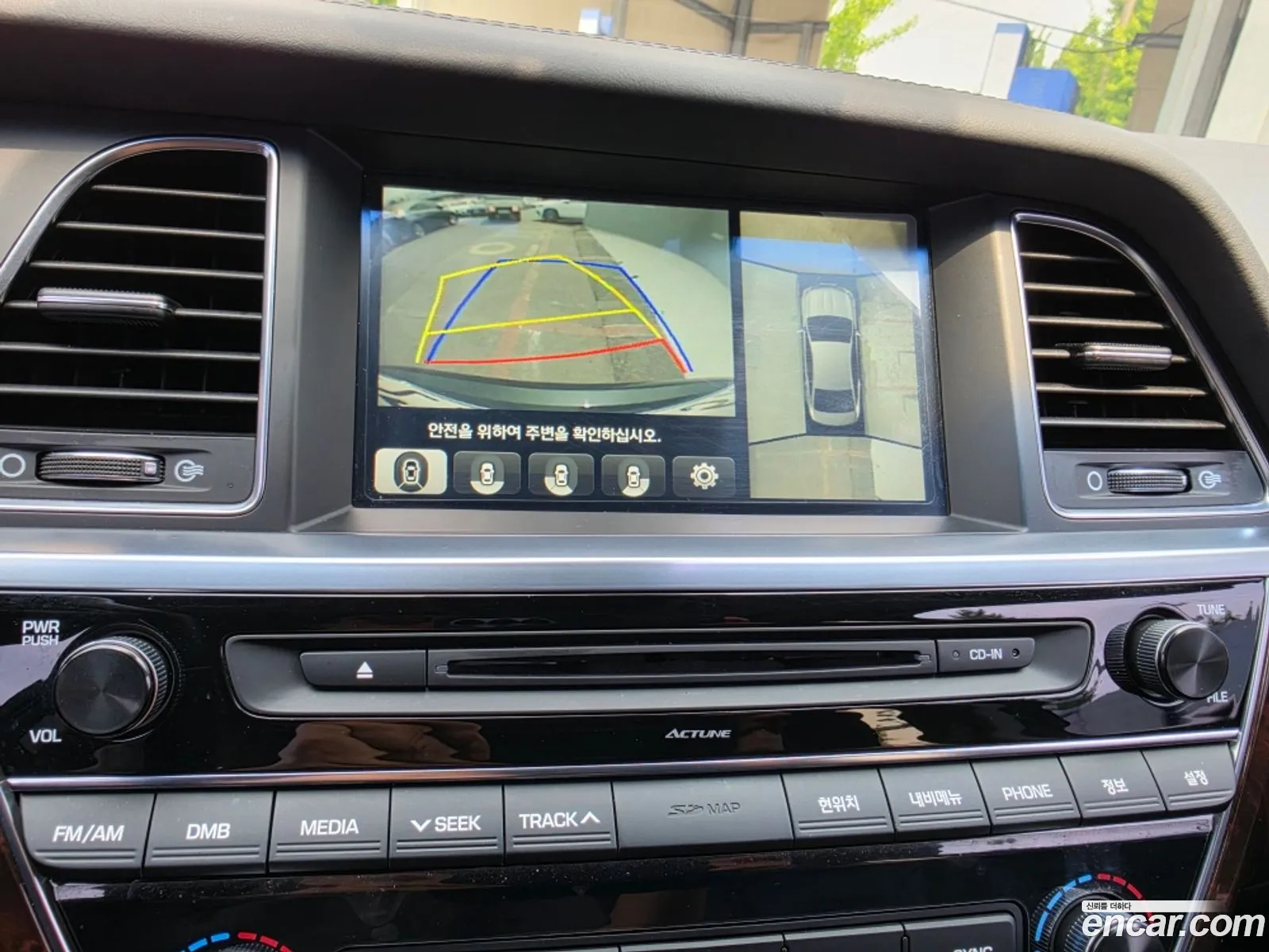 Hyundai Aslan 2015 — 2
