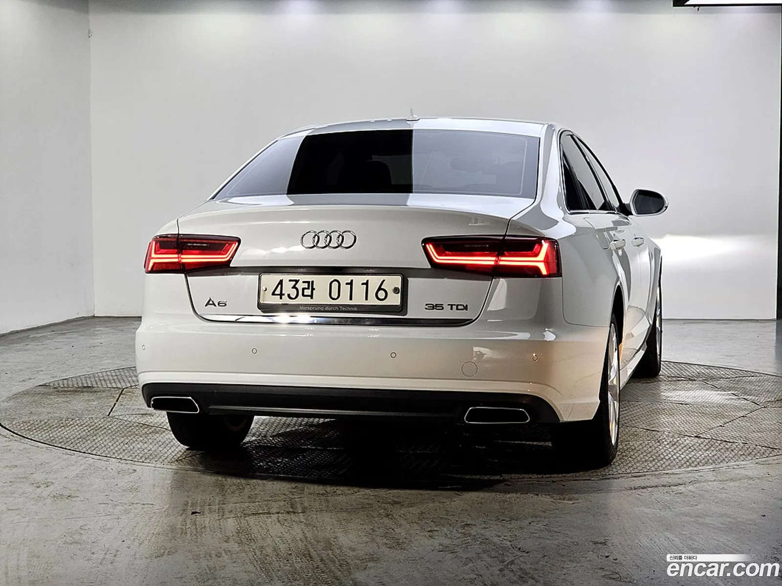 Audi A6 2016 — 17