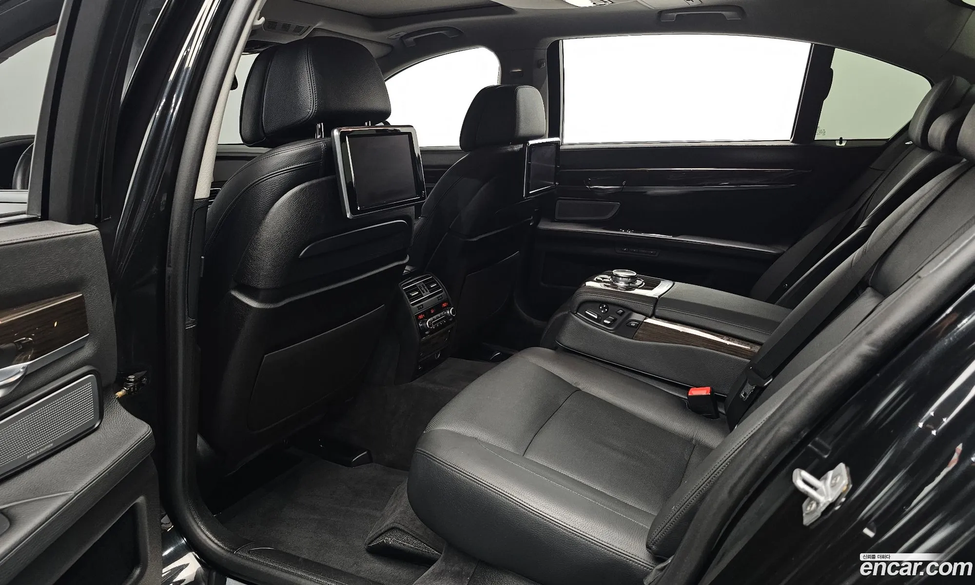 BMW 7 Series 2013 WBAYF8100ED184996 — 18