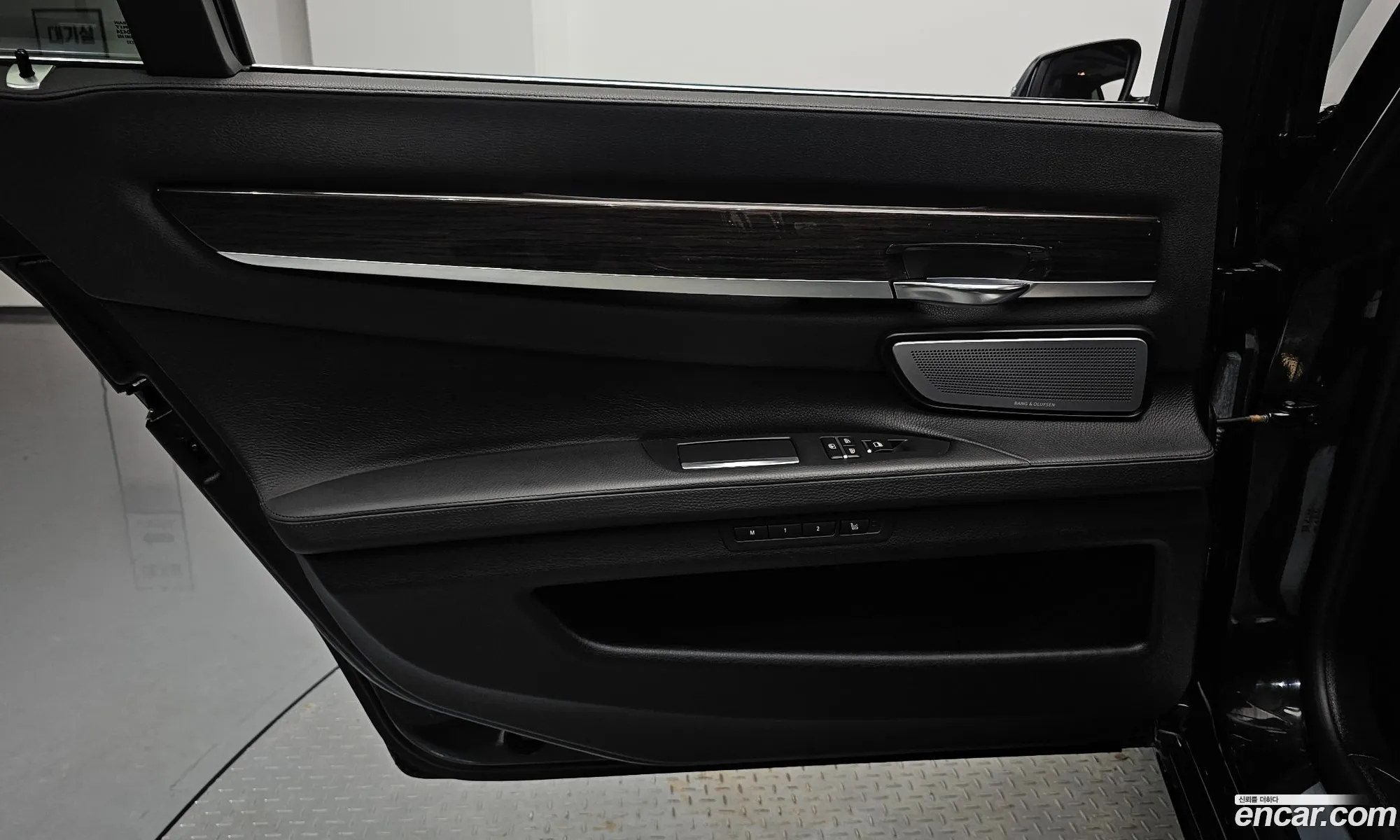 BMW 7 Series 2013 WBAYF8100ED184996 — 29