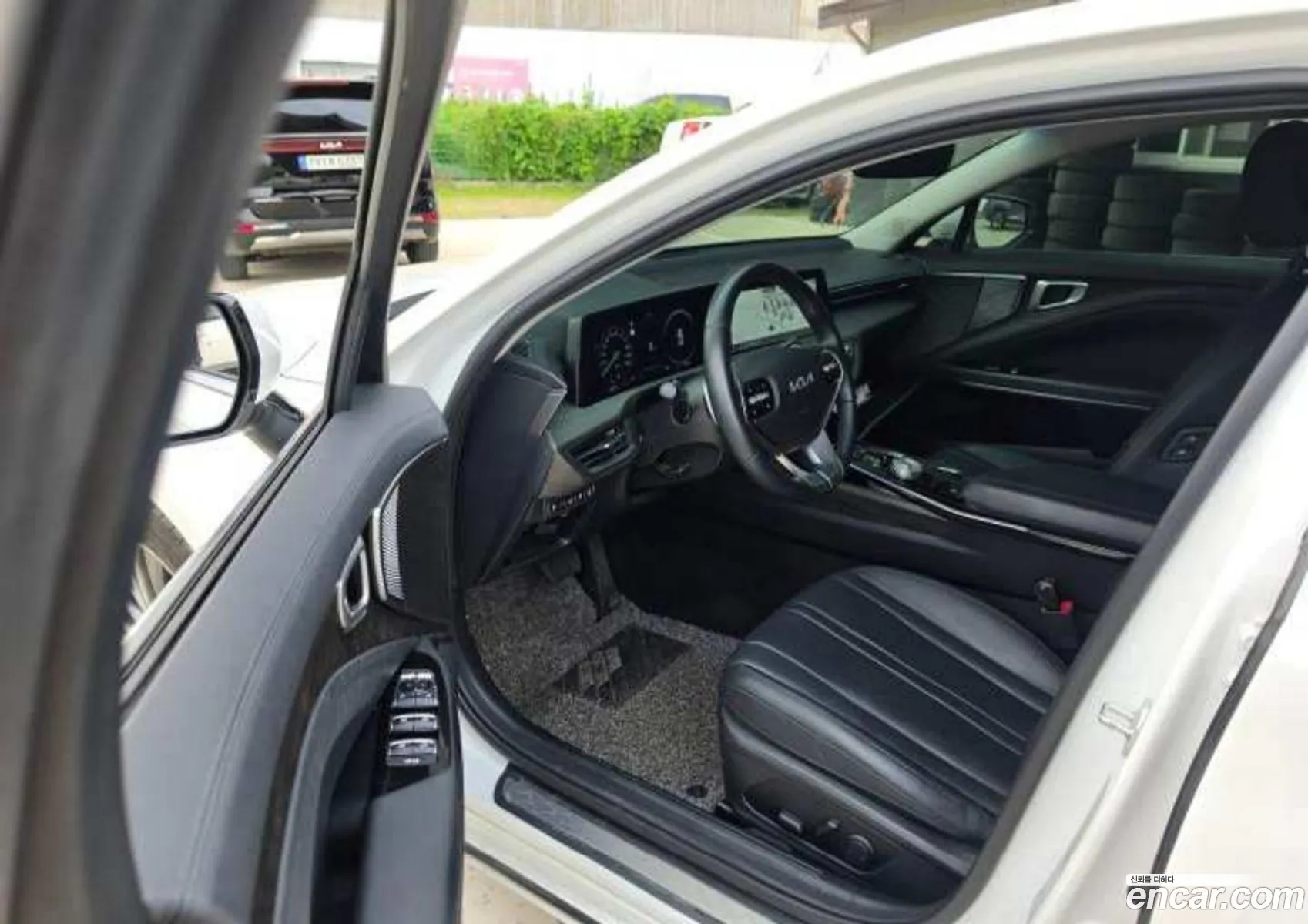 Kia K8 Hybrid 2023 — 2
