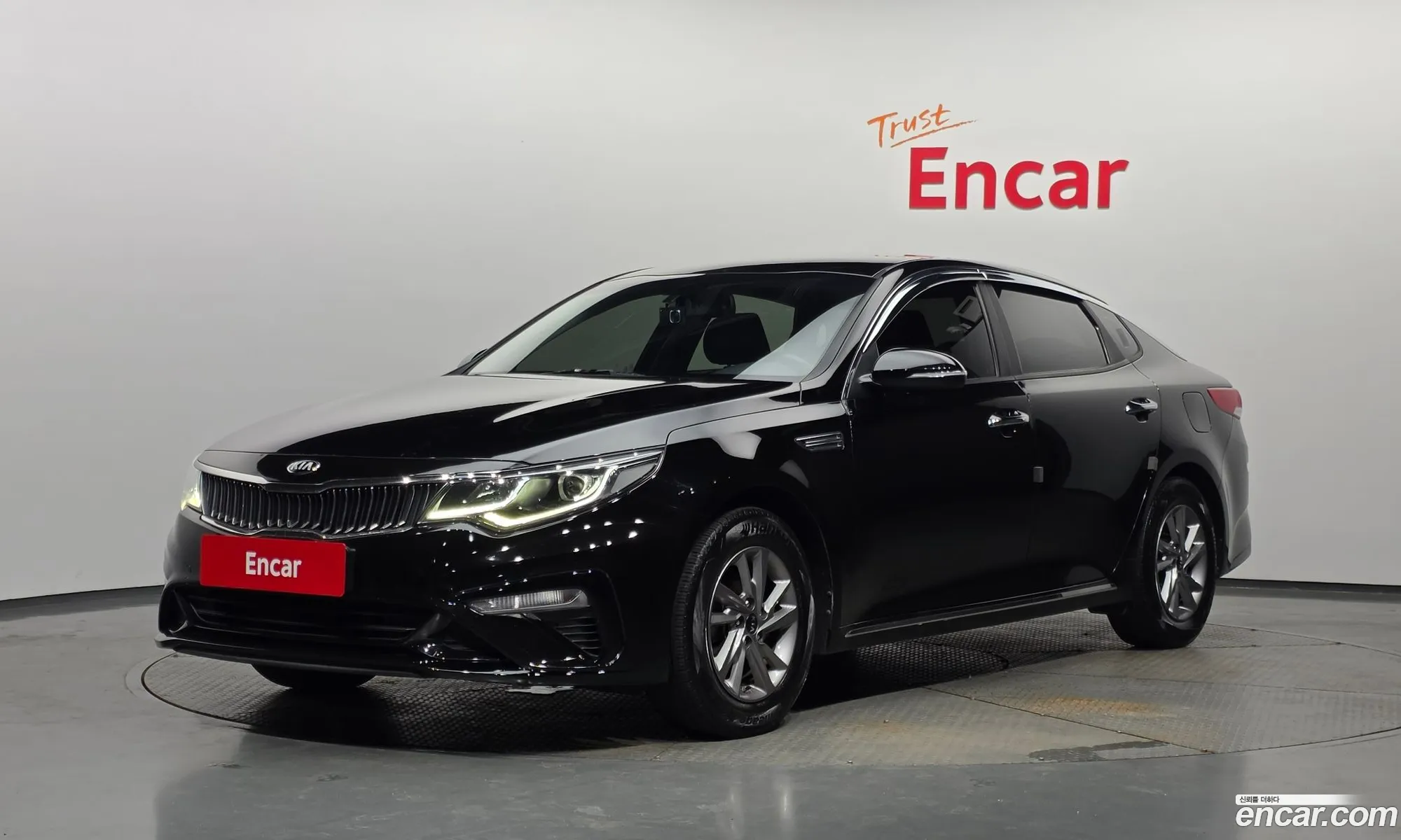 Kia K5 2019 KNAGT416BLA363295 — 10