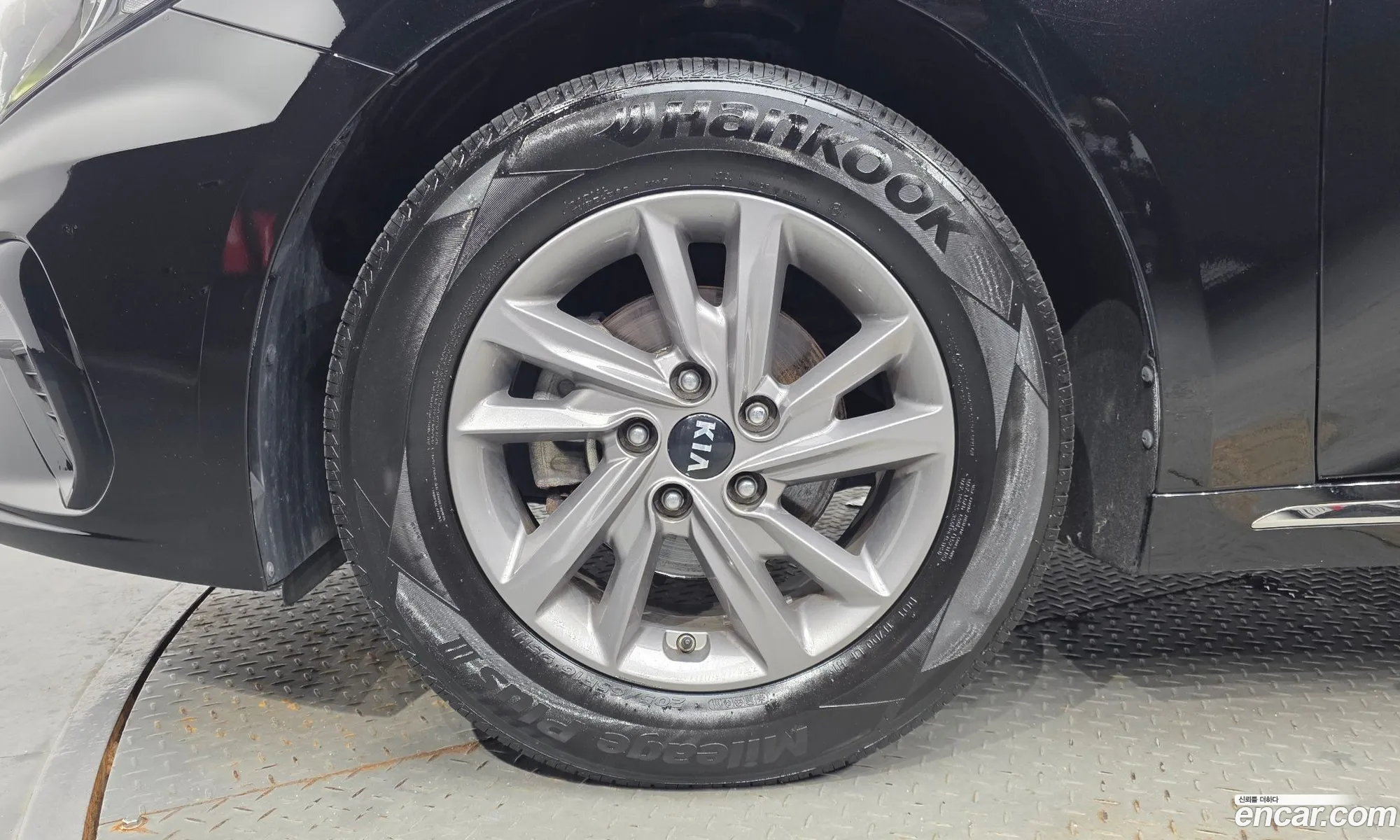 Kia K5 2019 KNAGT416BLA363295 — 16