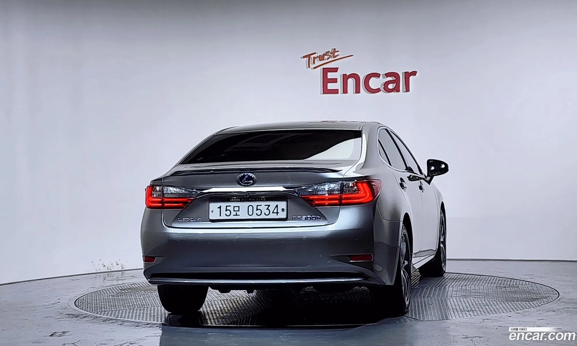 Lexus ES300h 2016 — 7