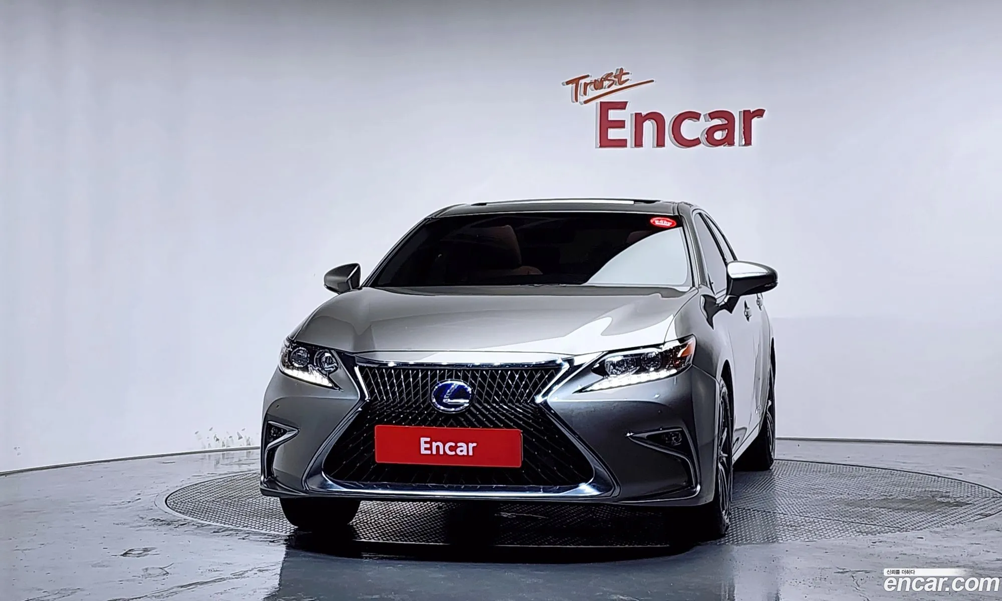 Lexus ES300h 2016 — 10