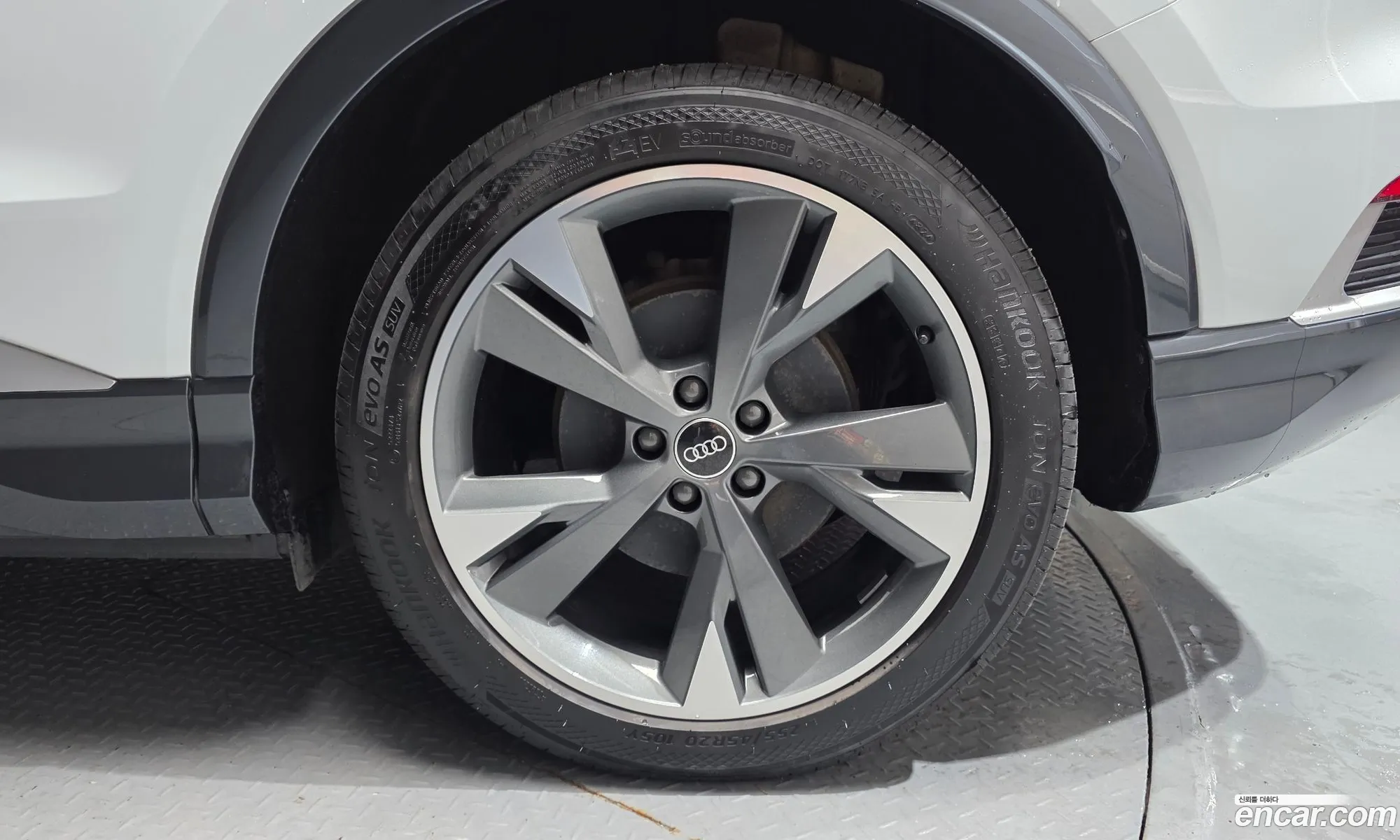 Audi Q4 e-tron 2022 WAUZZZFZ9NP044243 — 33