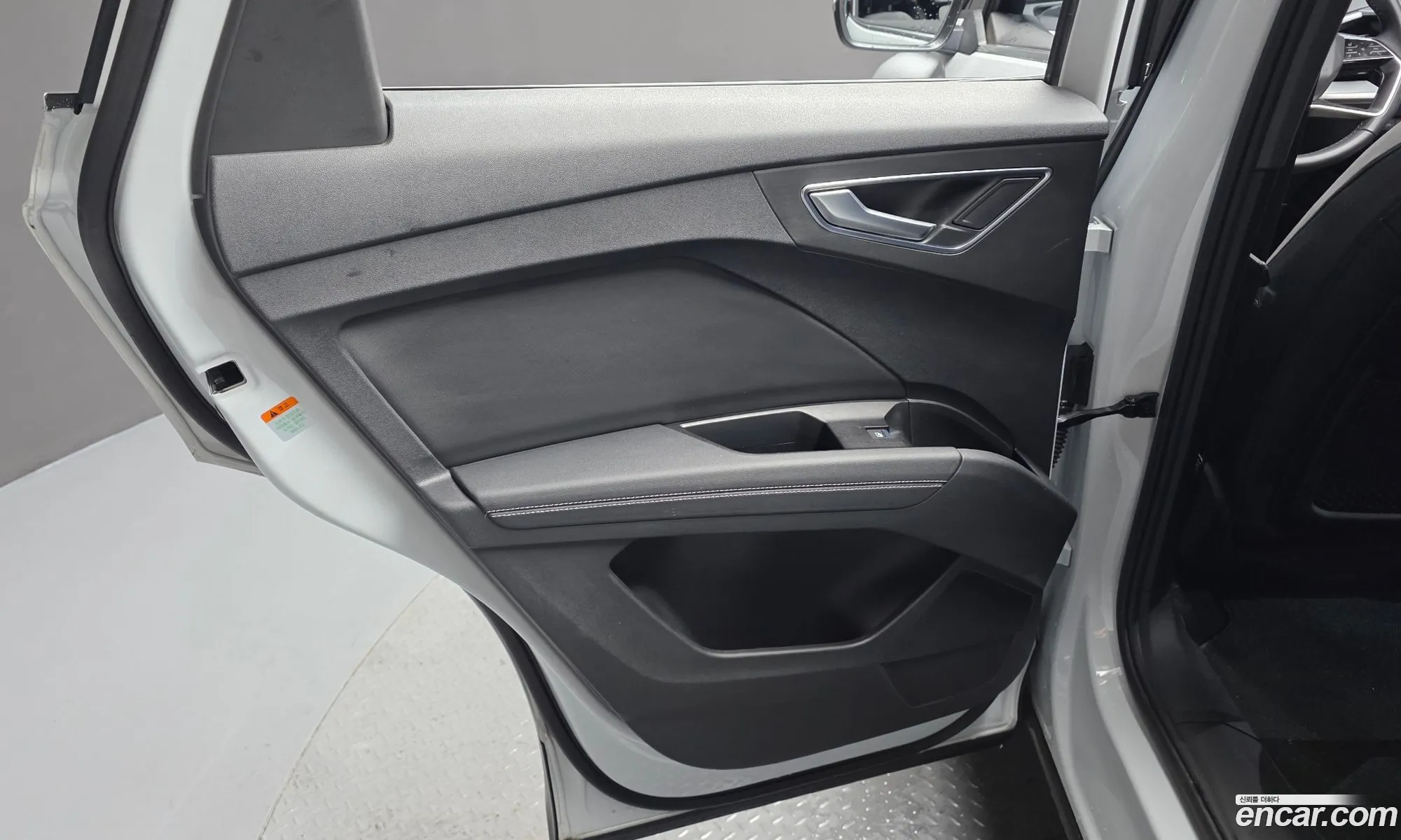 Audi Q4 e-tron 2022 WAUZZZFZ9NP044243 — 24