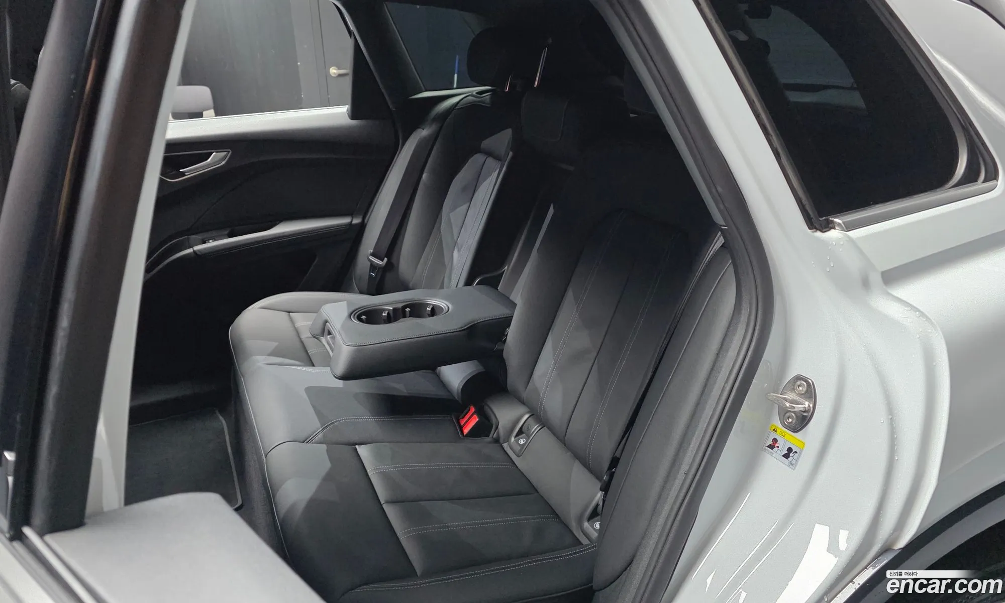 Audi Q4 e-tron 2022 WAUZZZFZ9NP044243 — 16