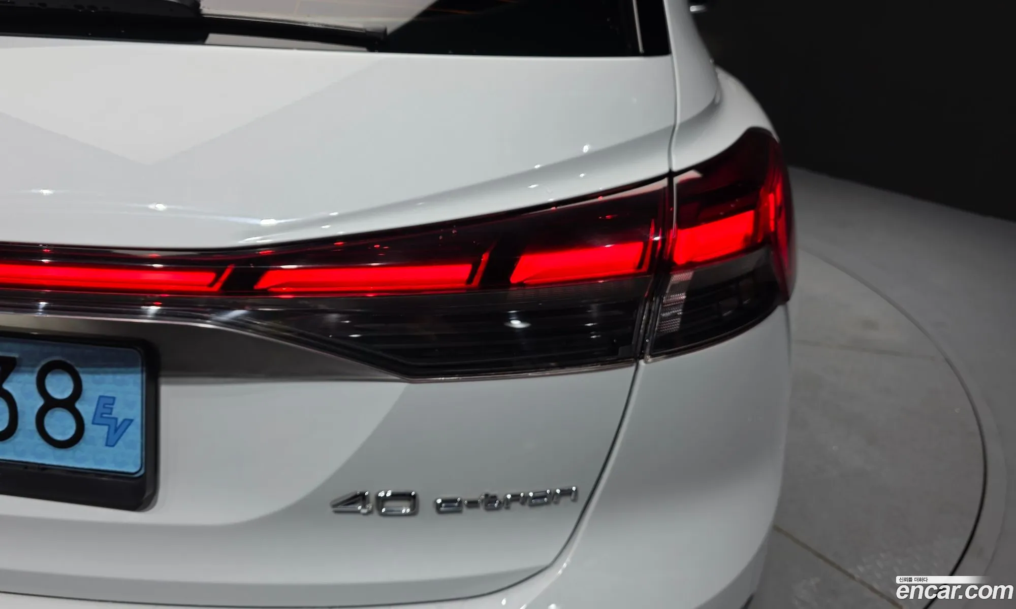 Audi Q4 e-tron 2022 WAUZZZFZ9NP044243 — 9