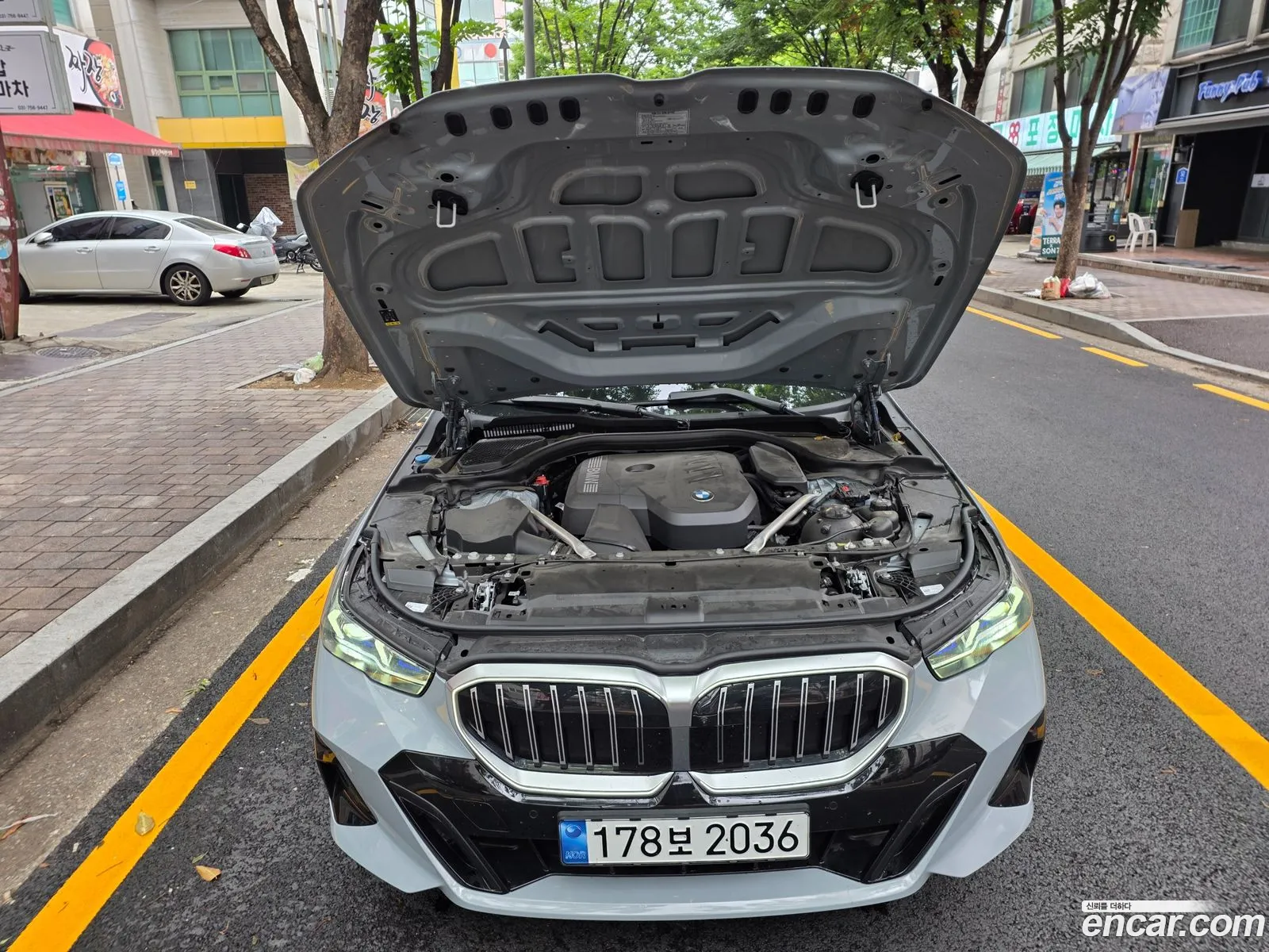 BMW 5 Series 2024 — 16
