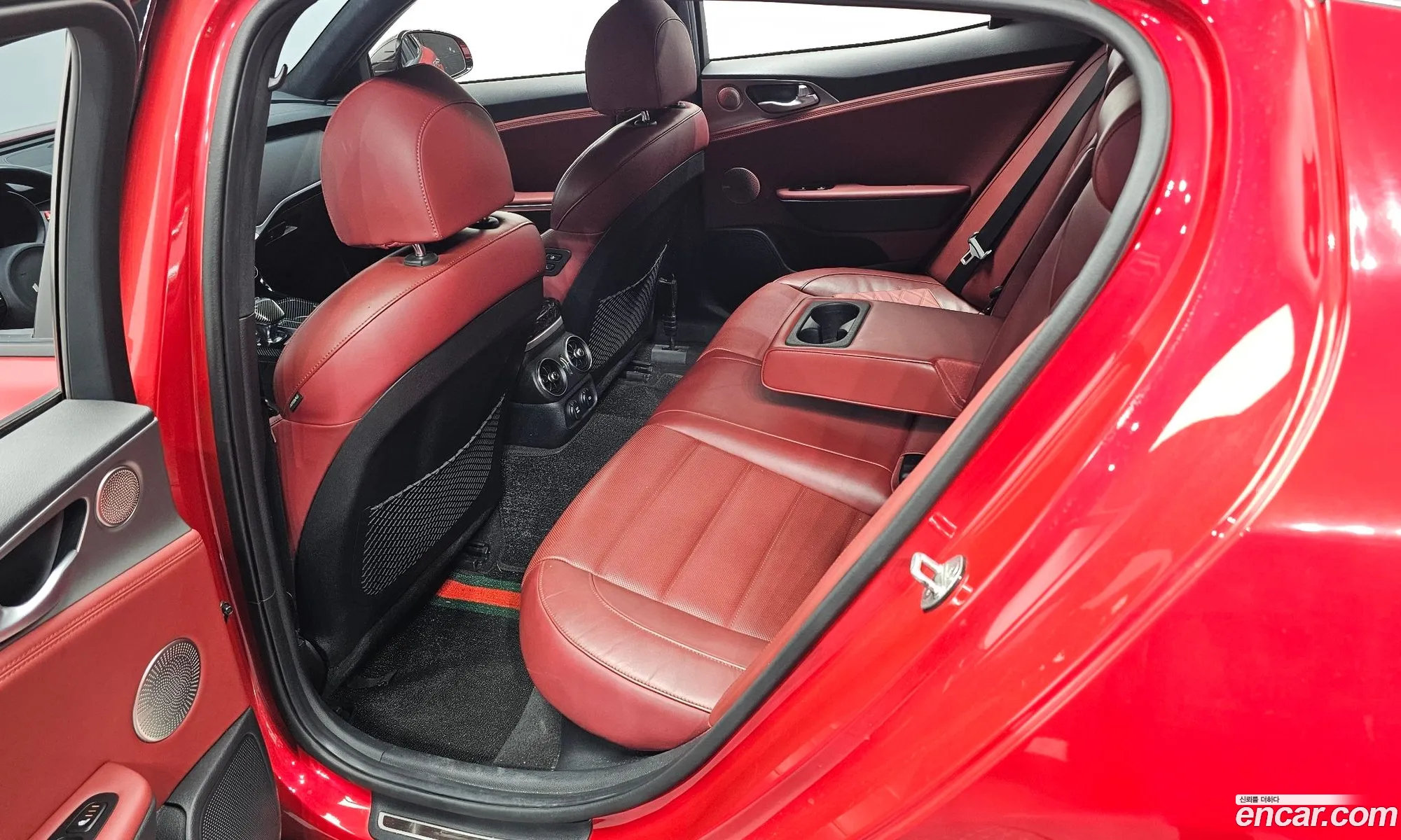 Kia Stinger 2020 — 19