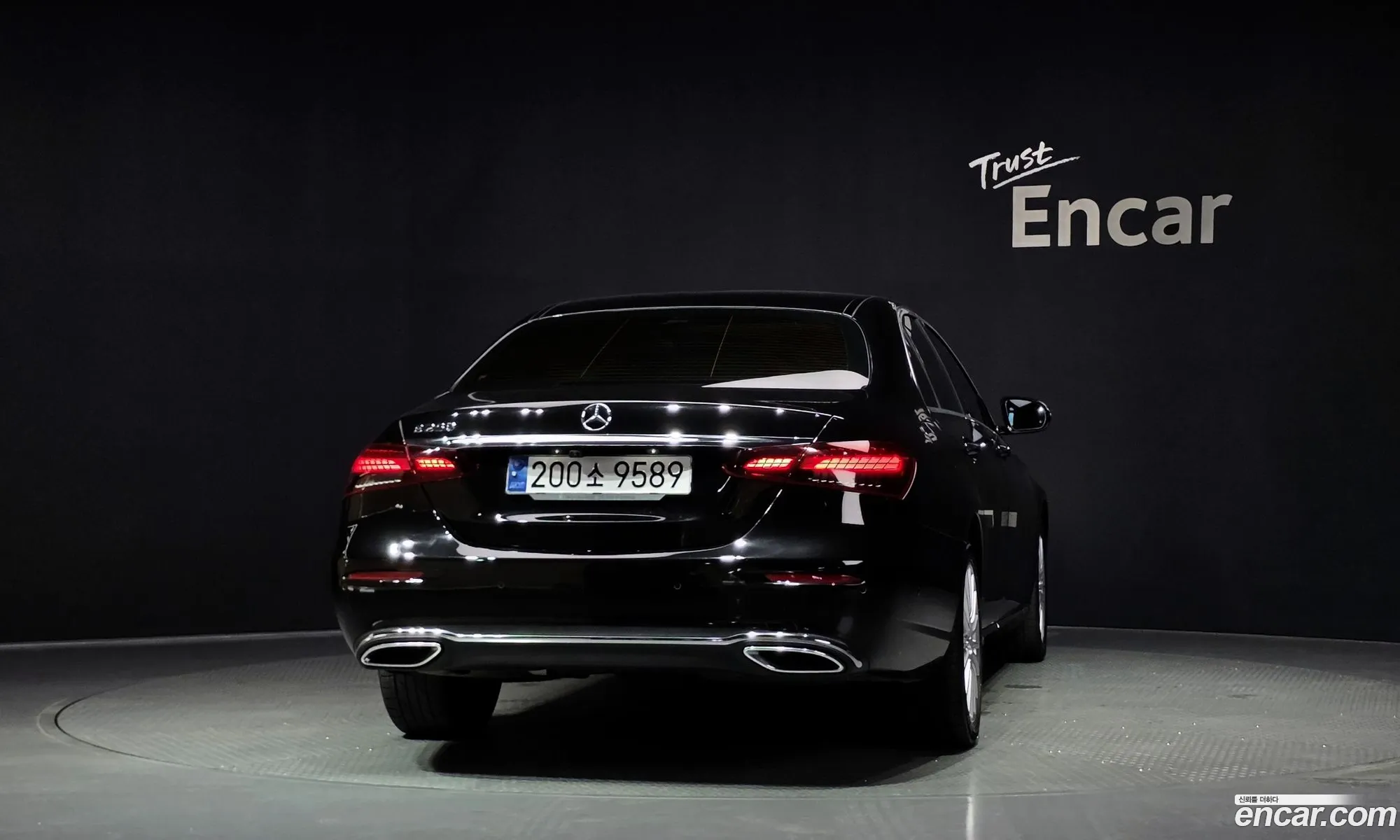 Mercedes-Benz E-Class W213 2021 — 13