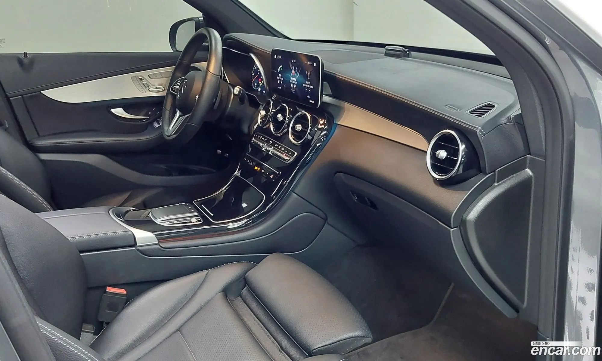 Mercedes-Benz GLC-Class X253 2021 — 13