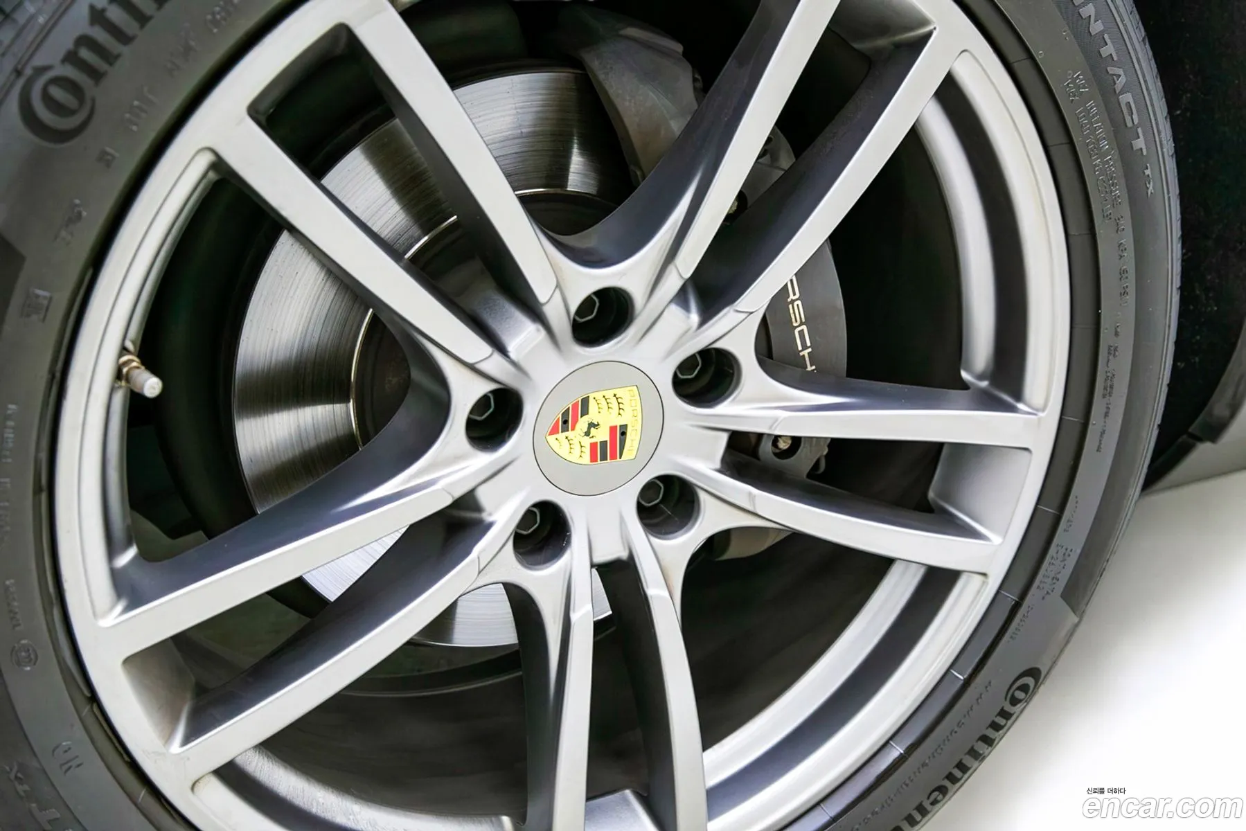 Porsche Cayenne 2023 — 4