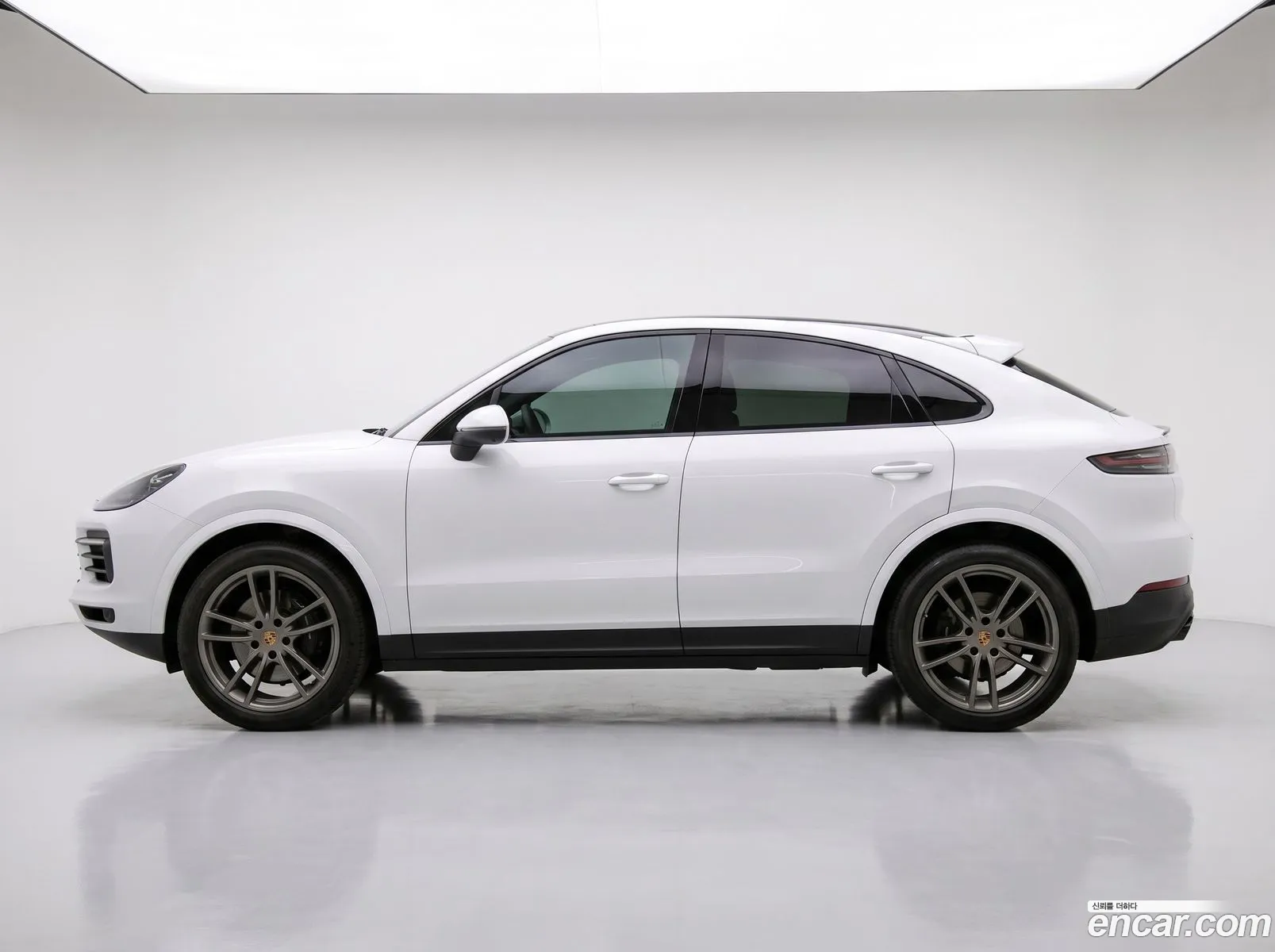 Porsche Cayenne 2023 — 20