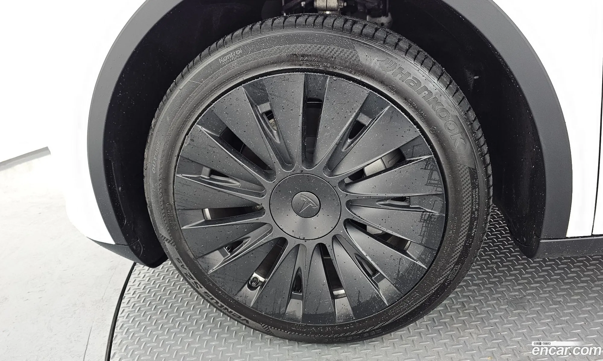 Tesla Model Y 2023 LRWYGCFS5RC191271 — 13