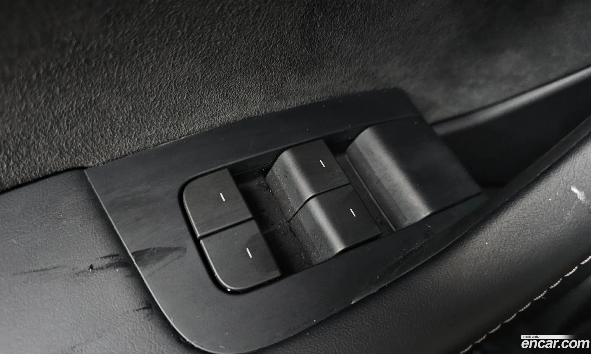 Tesla Model Y 2023 LRWYGCFS5RC191271 — 8