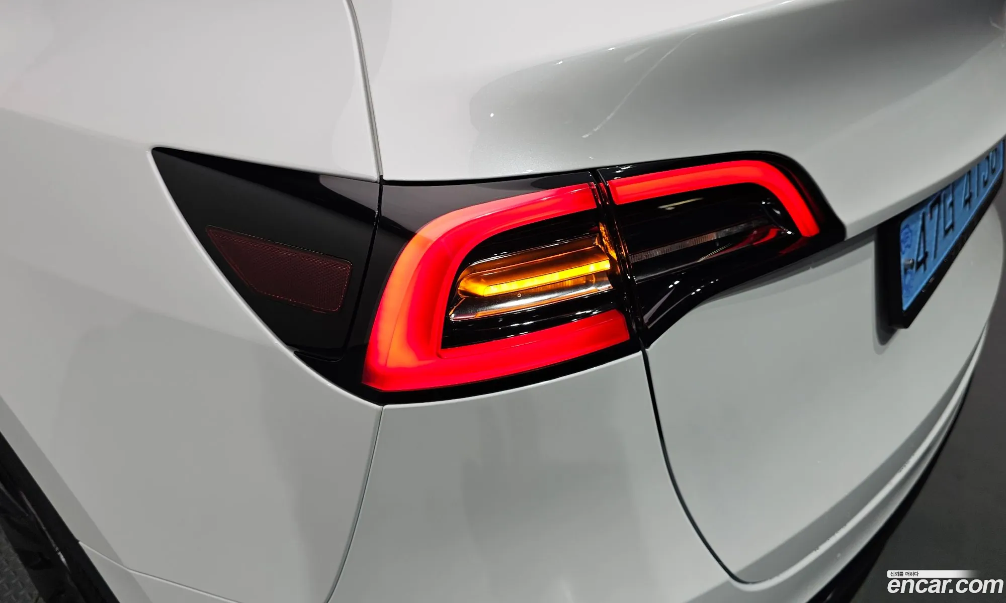 Tesla Model Y 2023 LRWYGCFS5RC191271 — 7