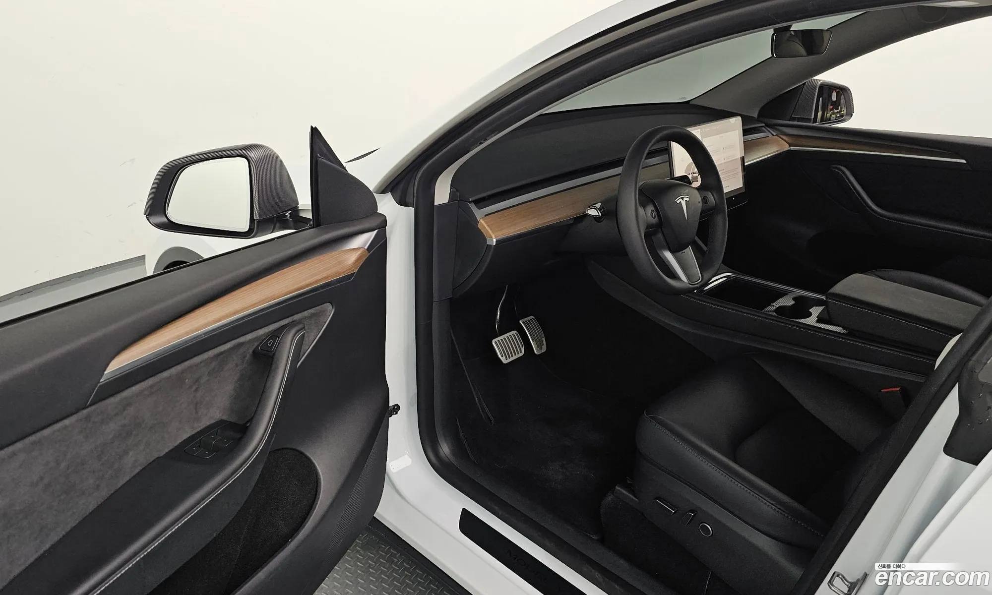 Tesla Model Y 2023 LRWYGCFS5RC191271 — 28