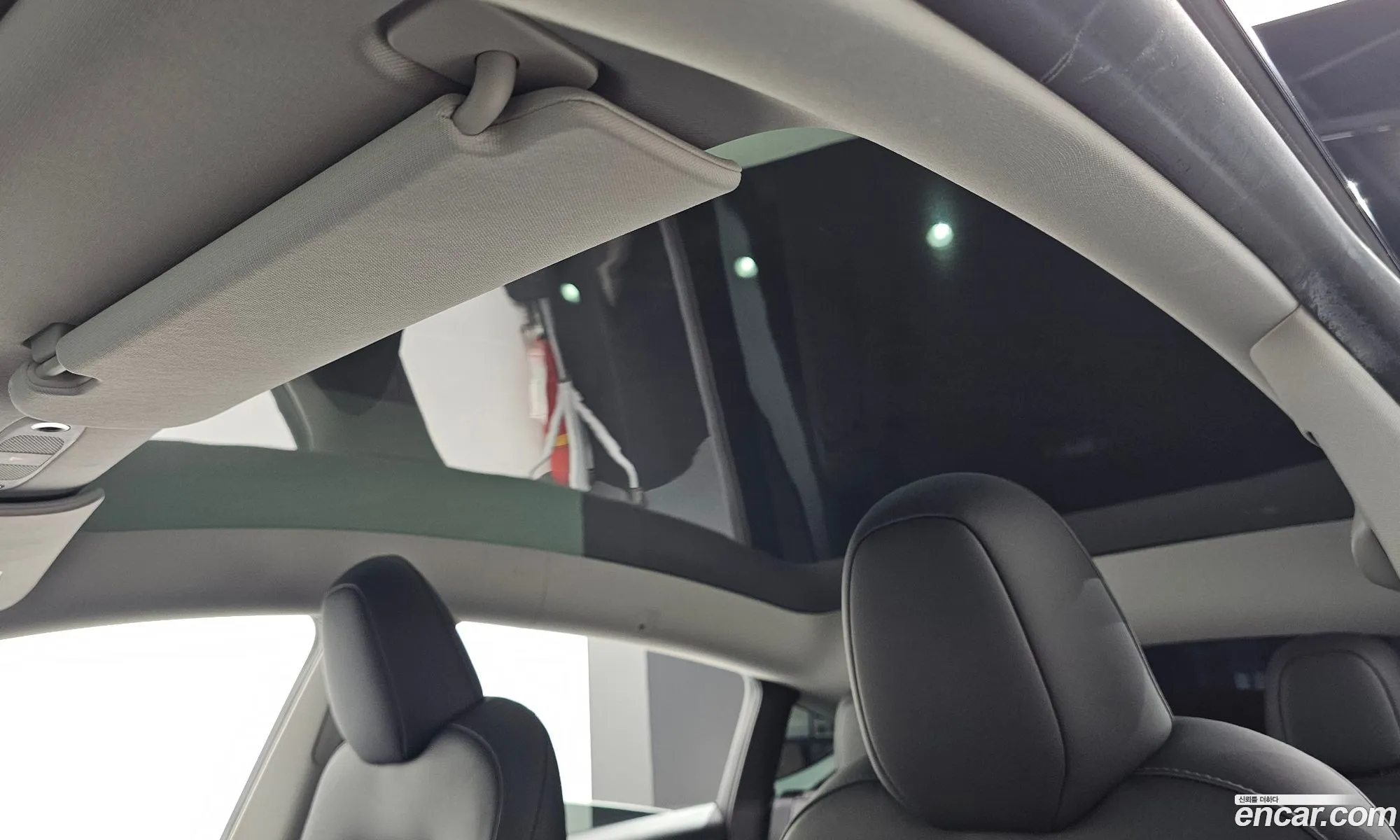Tesla Model Y 2023 LRWYGCFS5RC191271 — 17