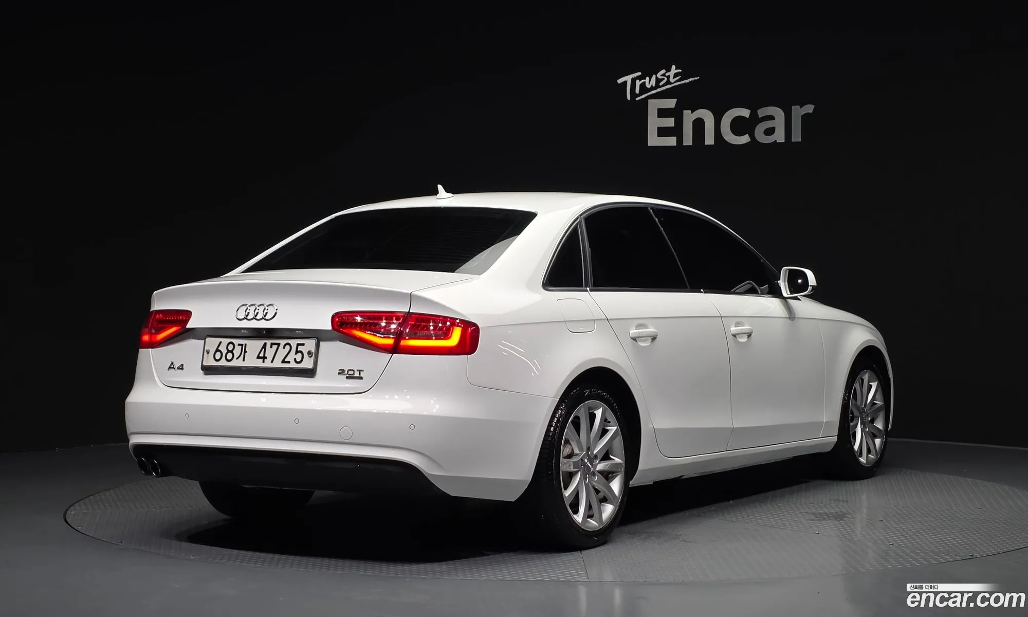 Audi A4 2012 — 17