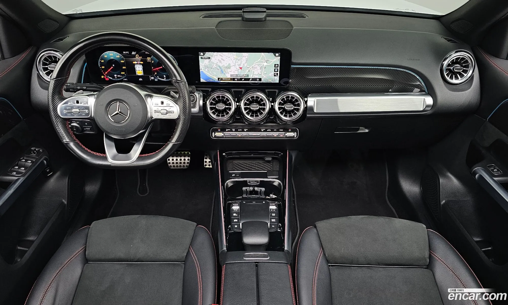 Mercedes-Benz GLB-Class X247 2023 — 28