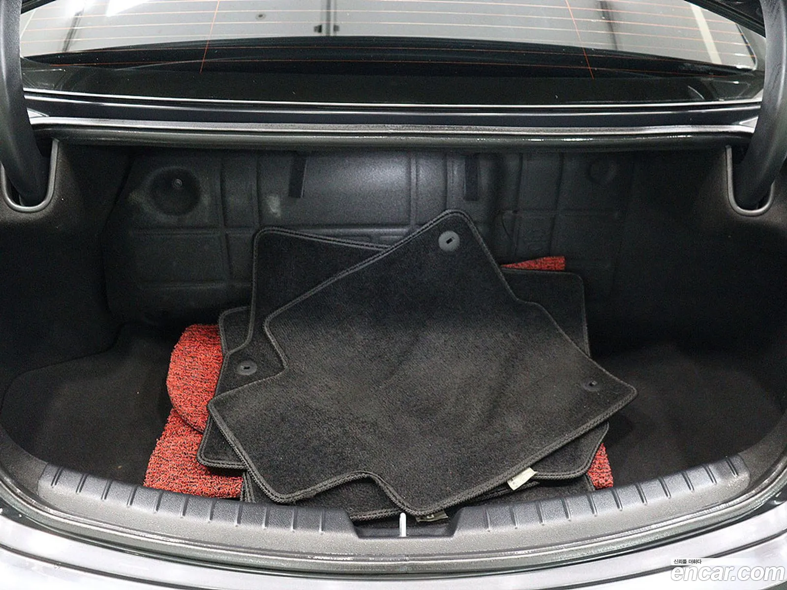 Kia K7 2019 — 7