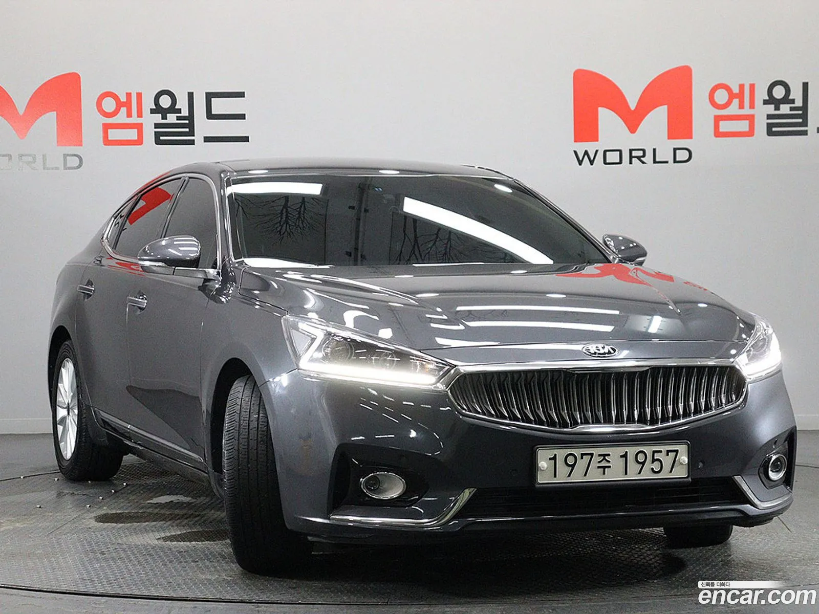 Kia K7 2019 — 17