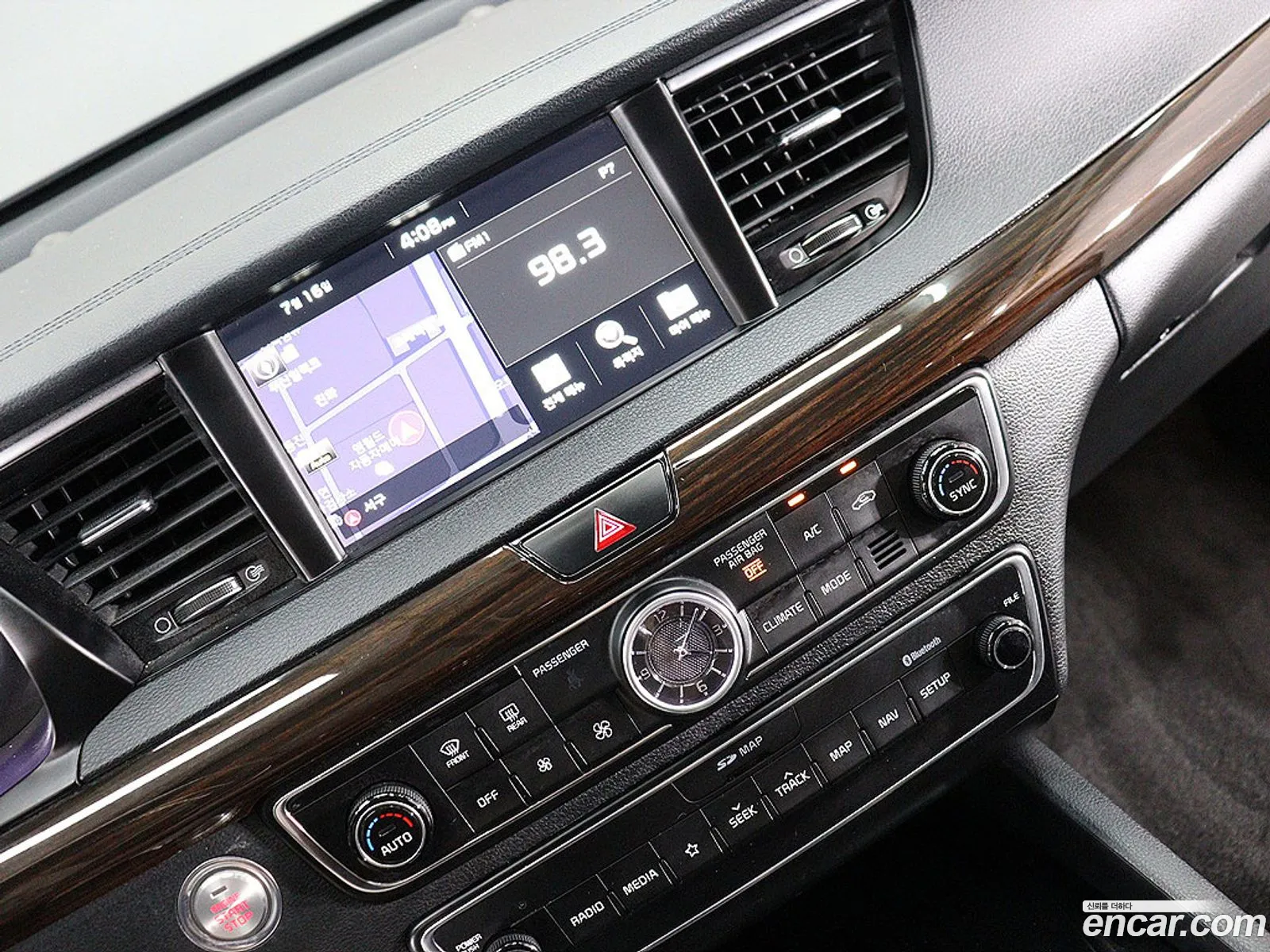 Kia K7 2019 — 10