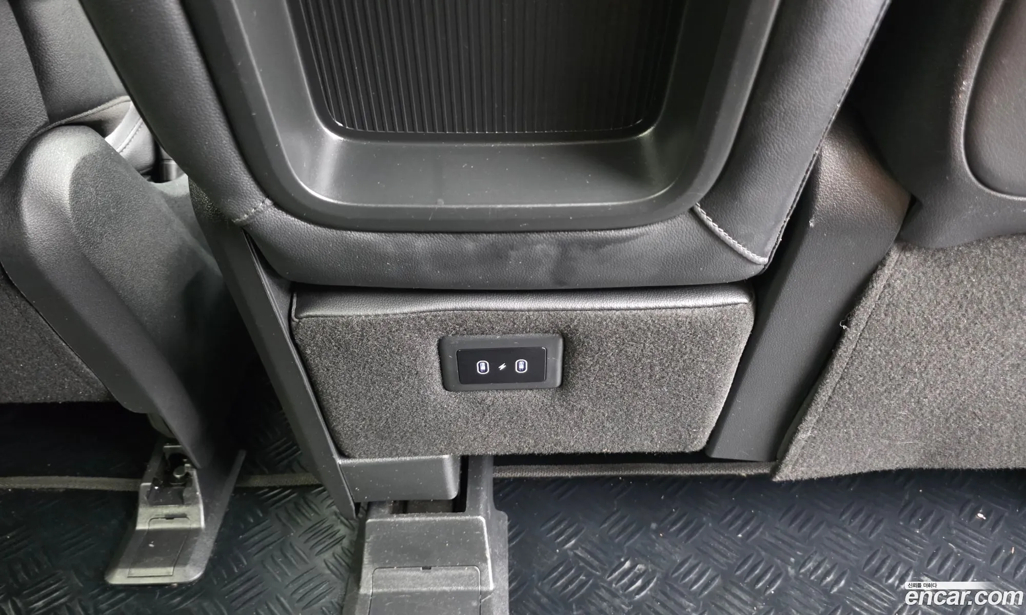 Hyundai Staria 2024 — 10