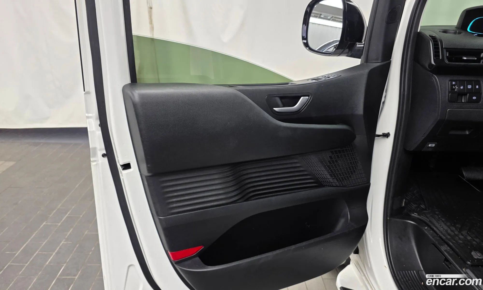 Hyundai Staria 2024 — 6