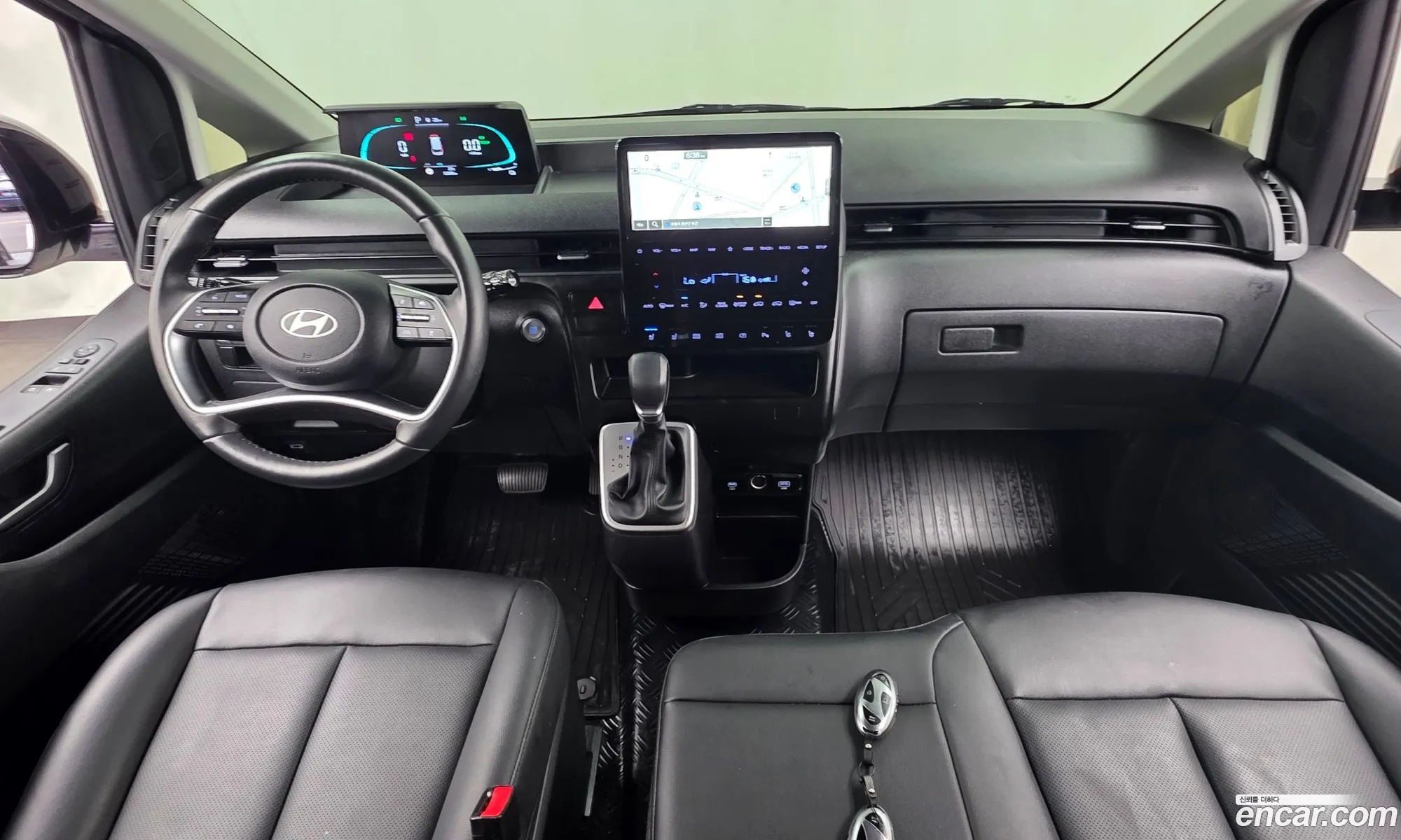 Hyundai Staria 2024 — 29