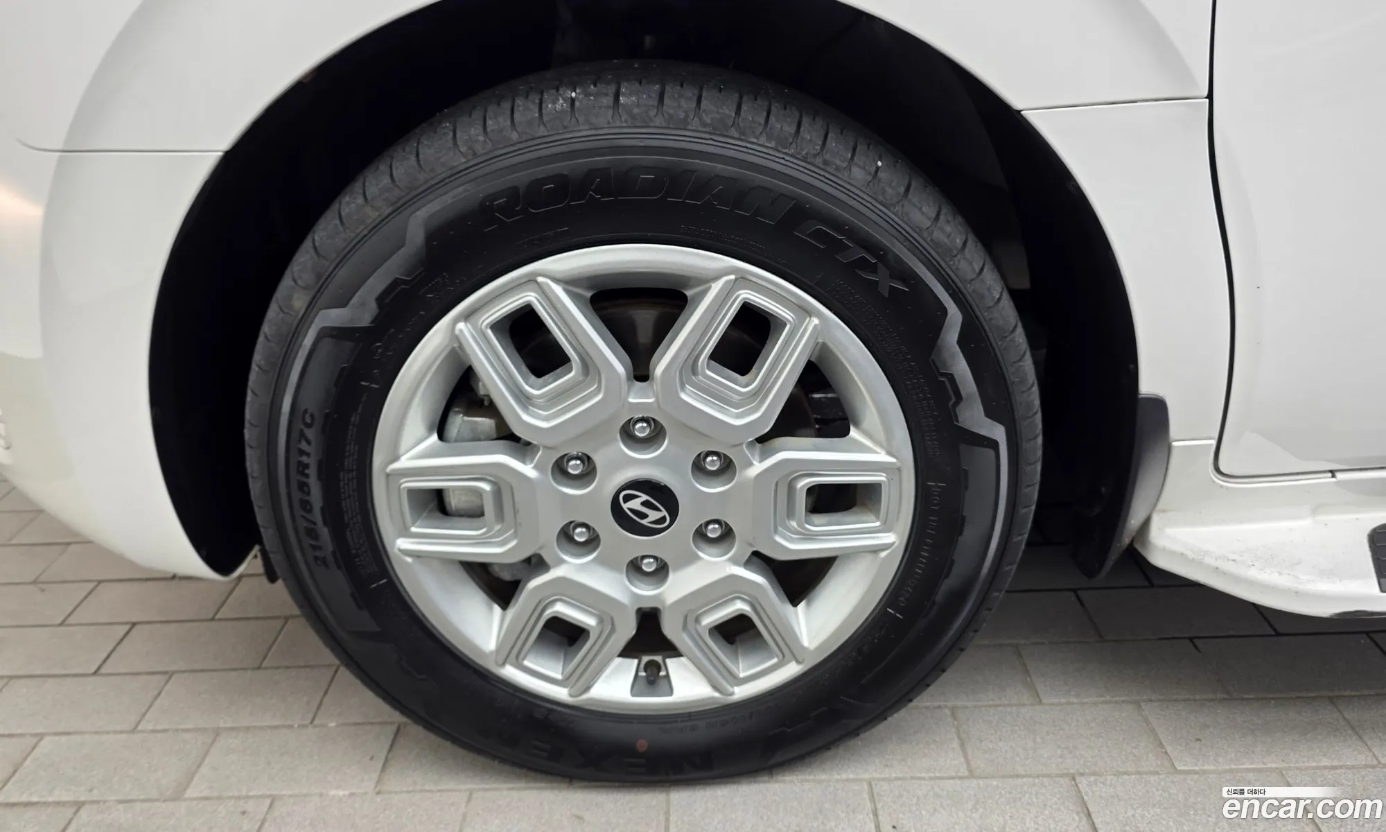 Hyundai Staria 2024 — 12