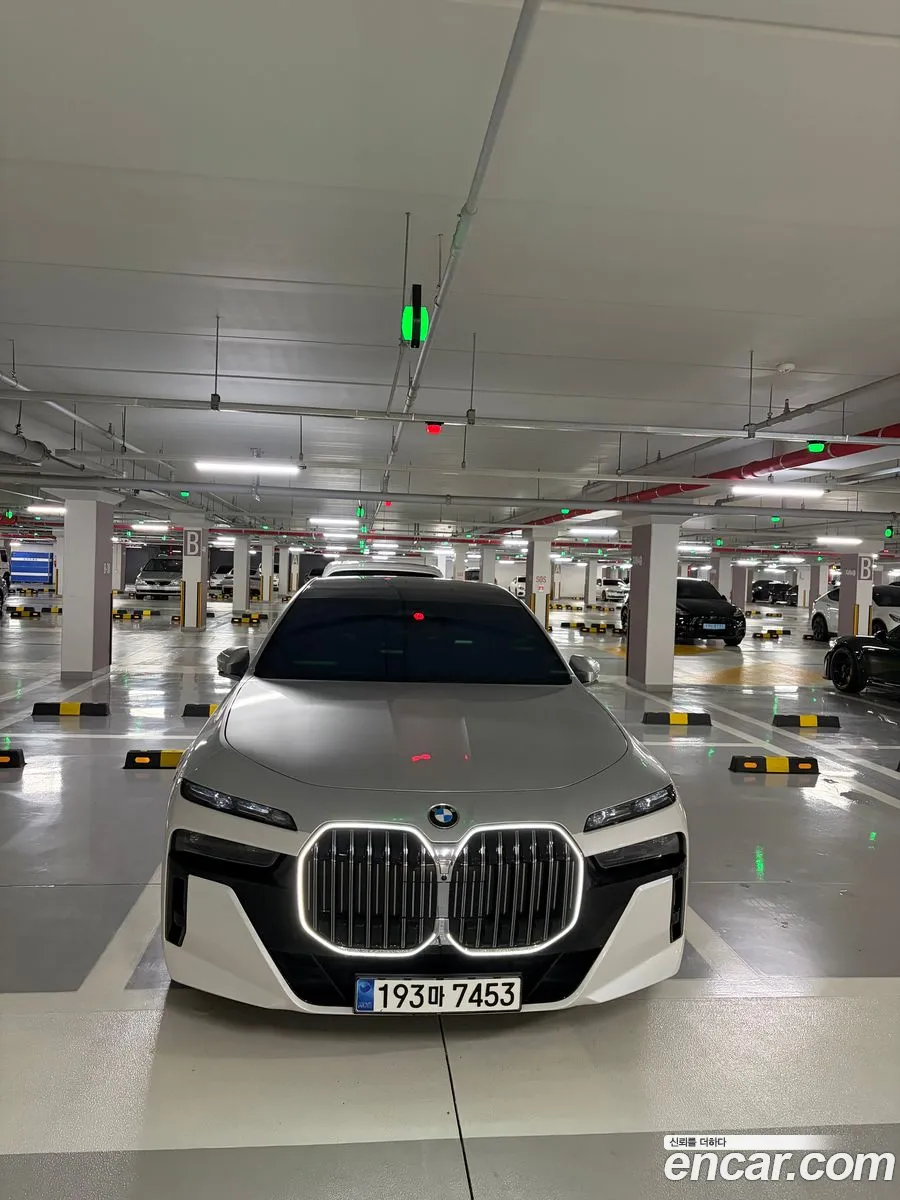 BMW 7 Series 2023 — 4