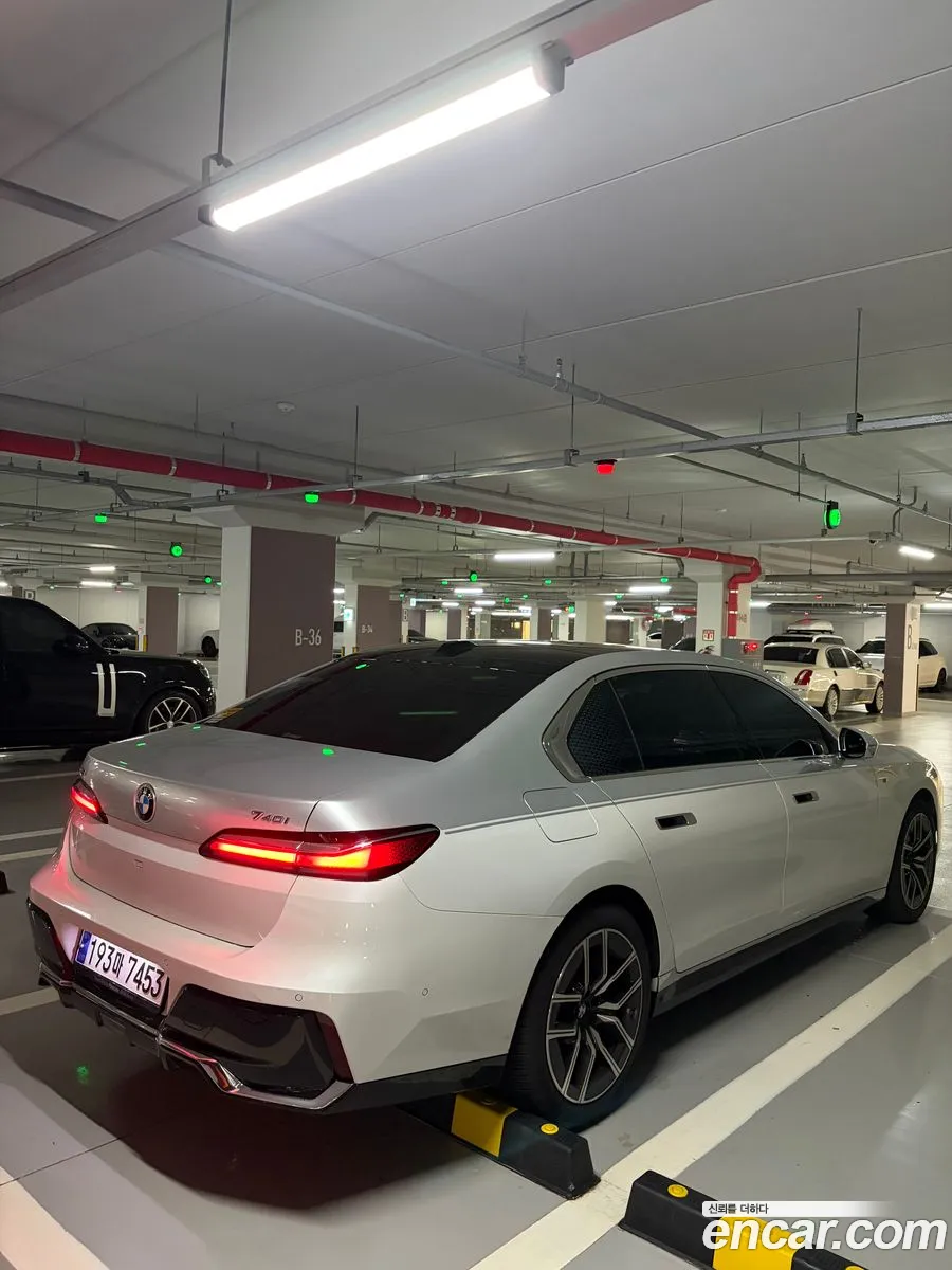 BMW 7 Series 2023 — 10