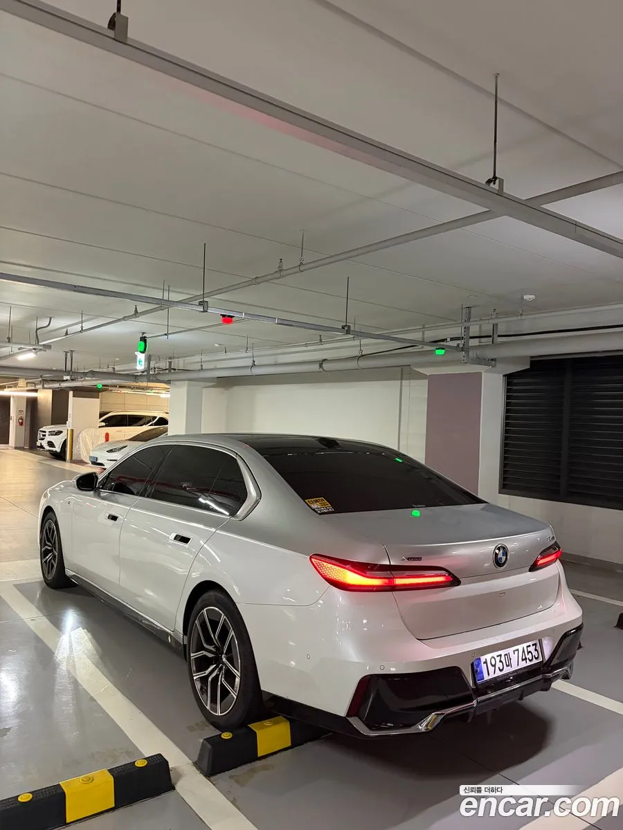 BMW 7 Series 2023 — 6