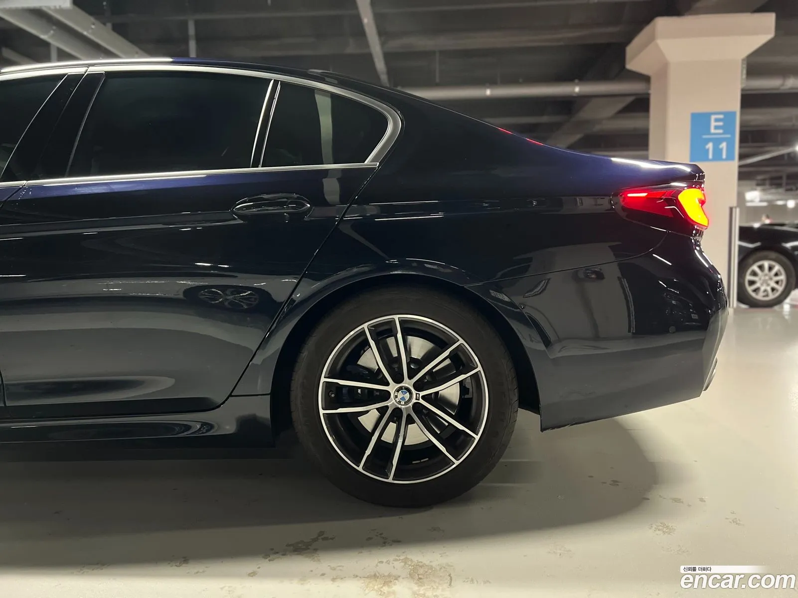 BMW 5 Series 2021 — 16