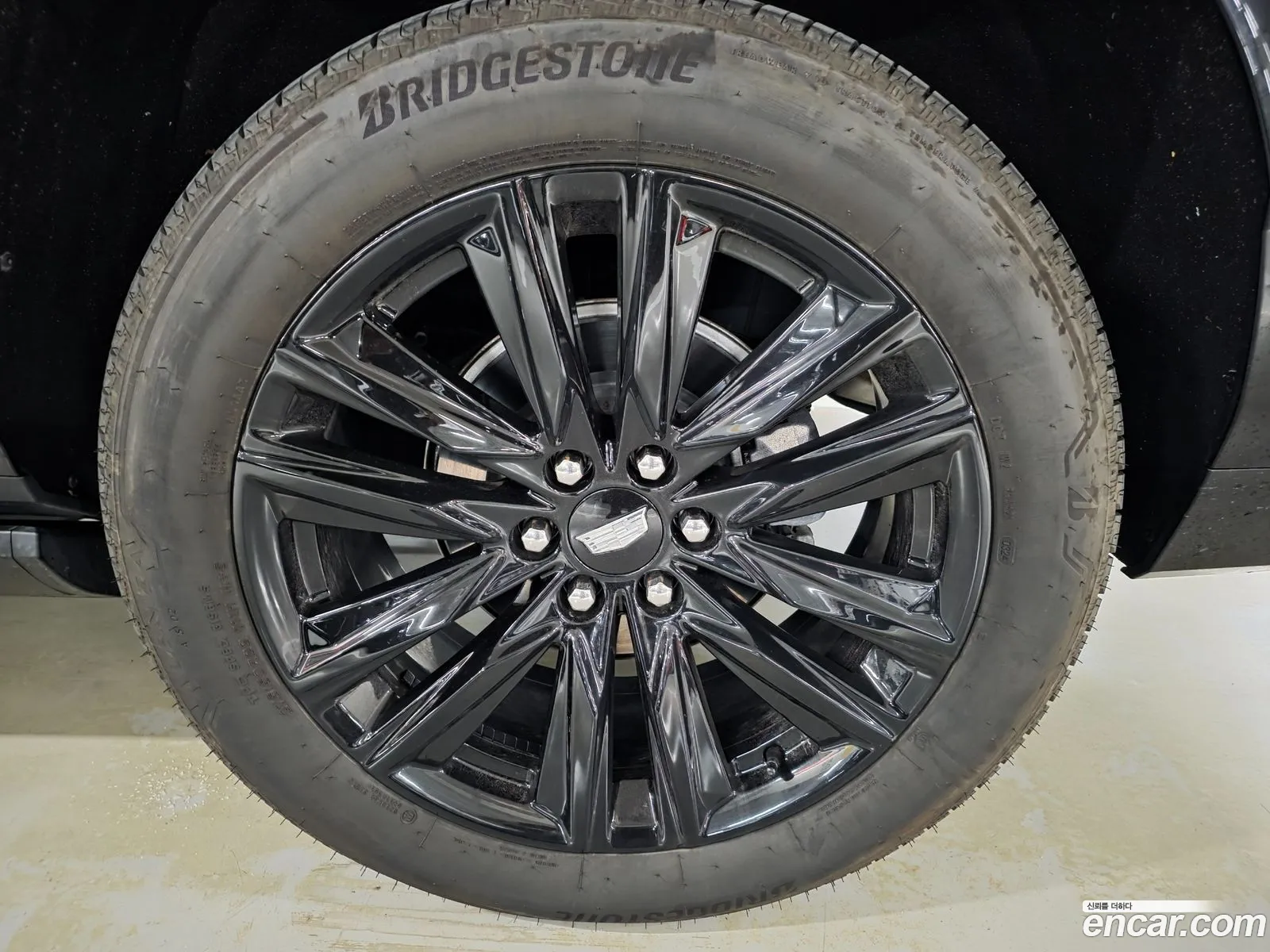 Cadillac Escalade 2024 — 12