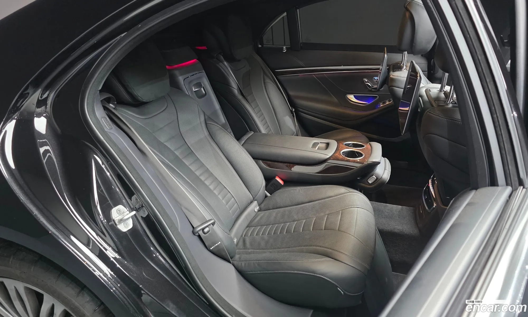 Mercedes-Benz S-Class W222 2017 — 33