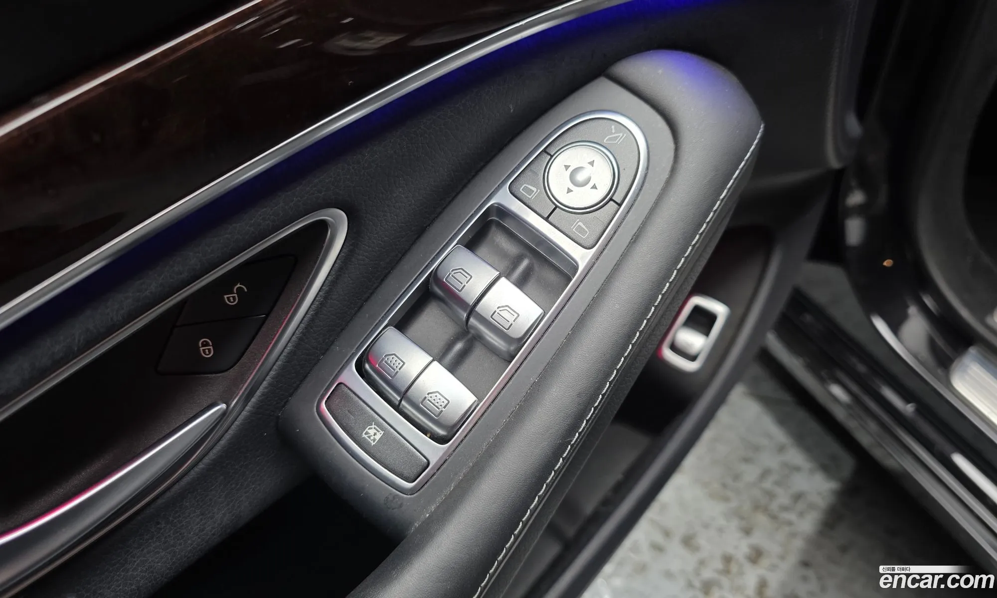 Mercedes-Benz S-Class W222 2017 — 35