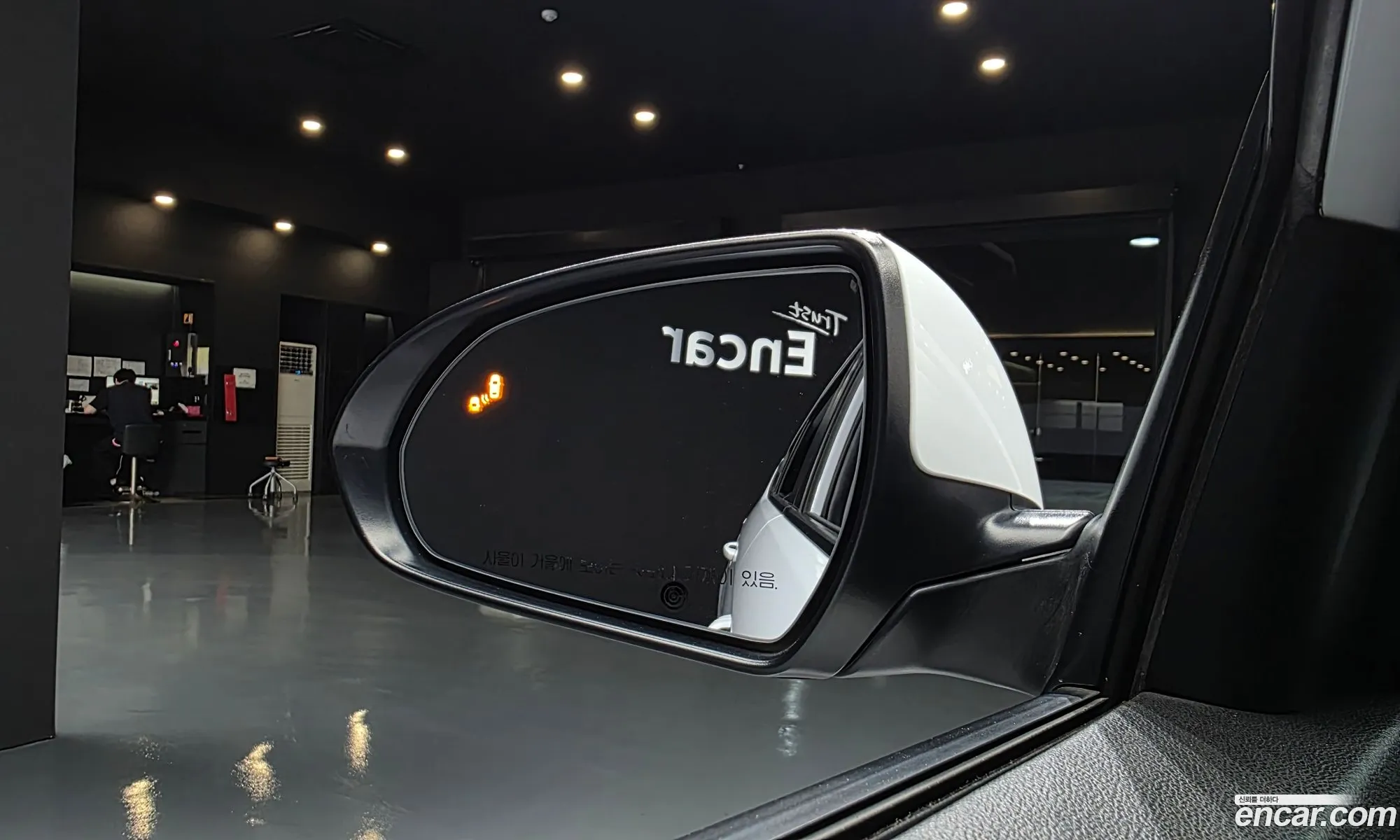 Hyundai Elantra AD 2018 — 30