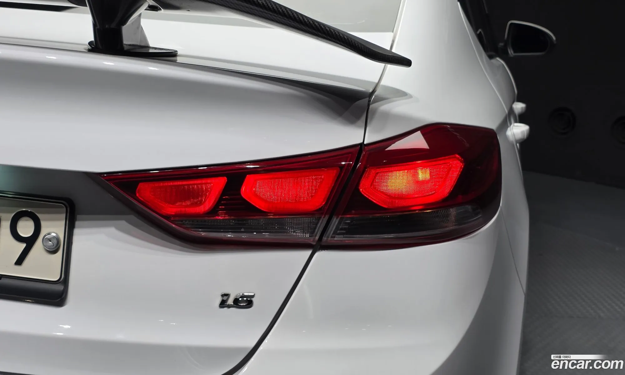 Hyundai Elantra AD 2018 — 23