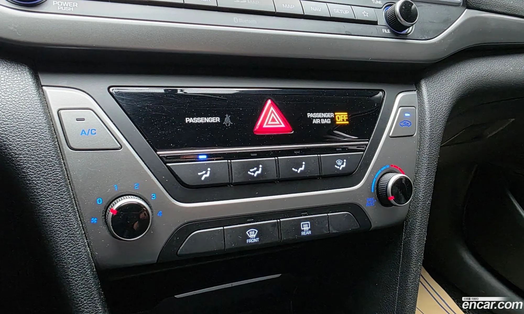 Hyundai Elantra AD 2018 — 11