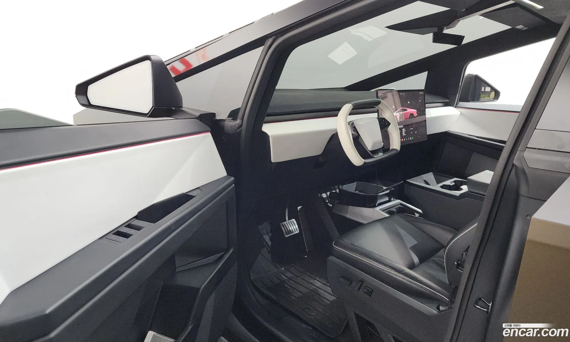 Tesla Cybertruck 2024 — 9