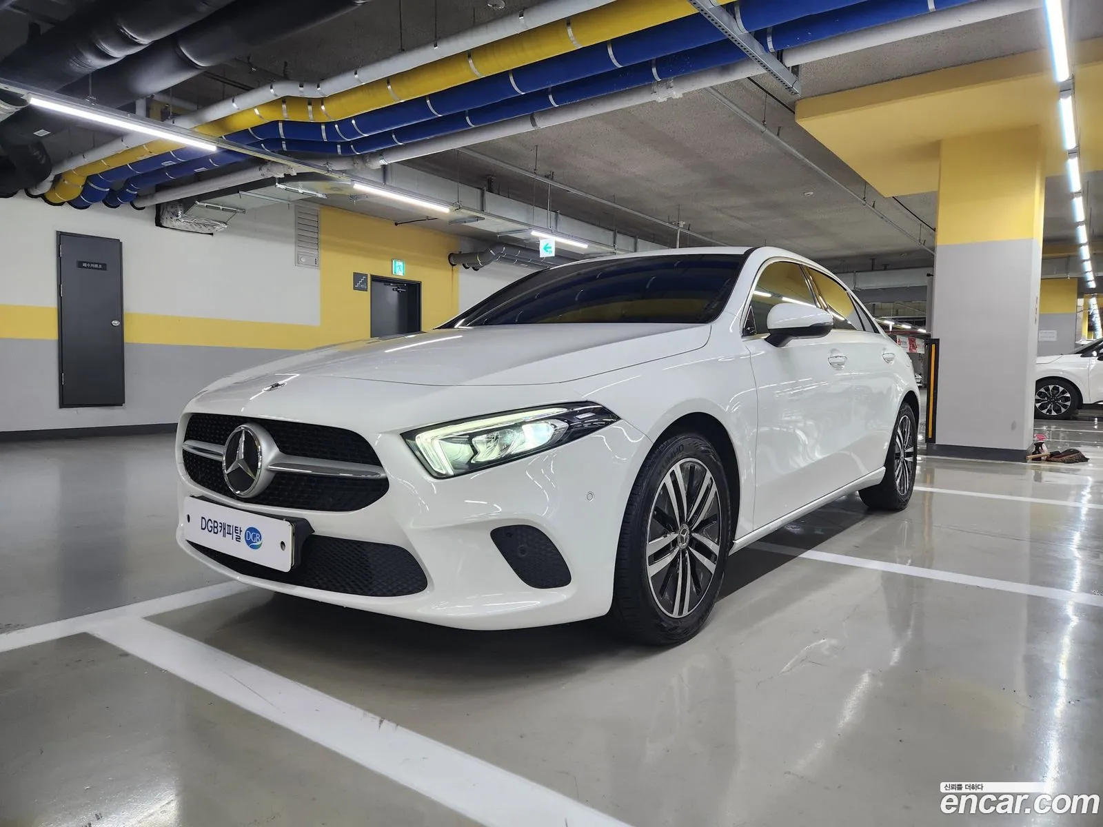 Mercedes-Benz A-Class W177 2022 — 12