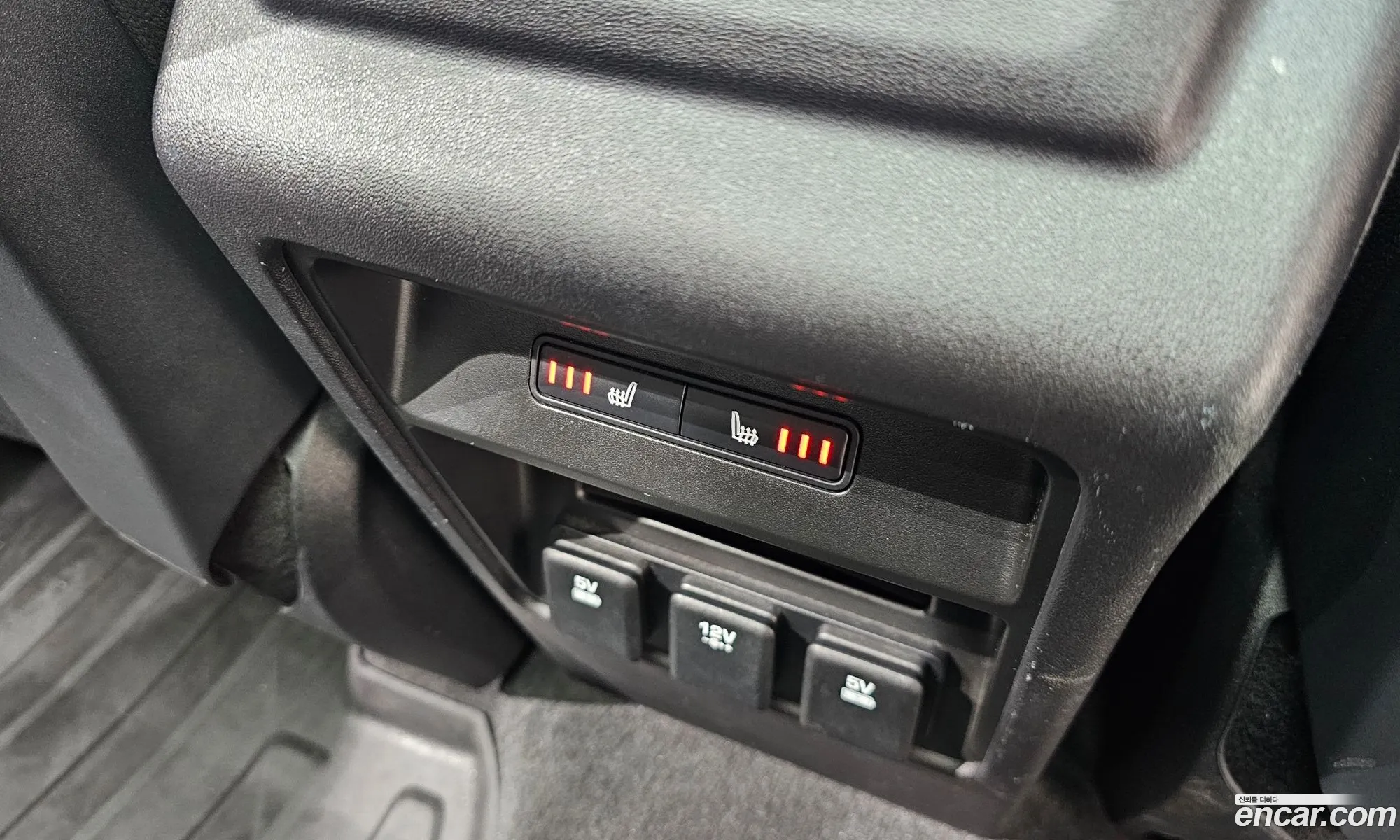 Land Rover Discovery Sport 2016 — 32