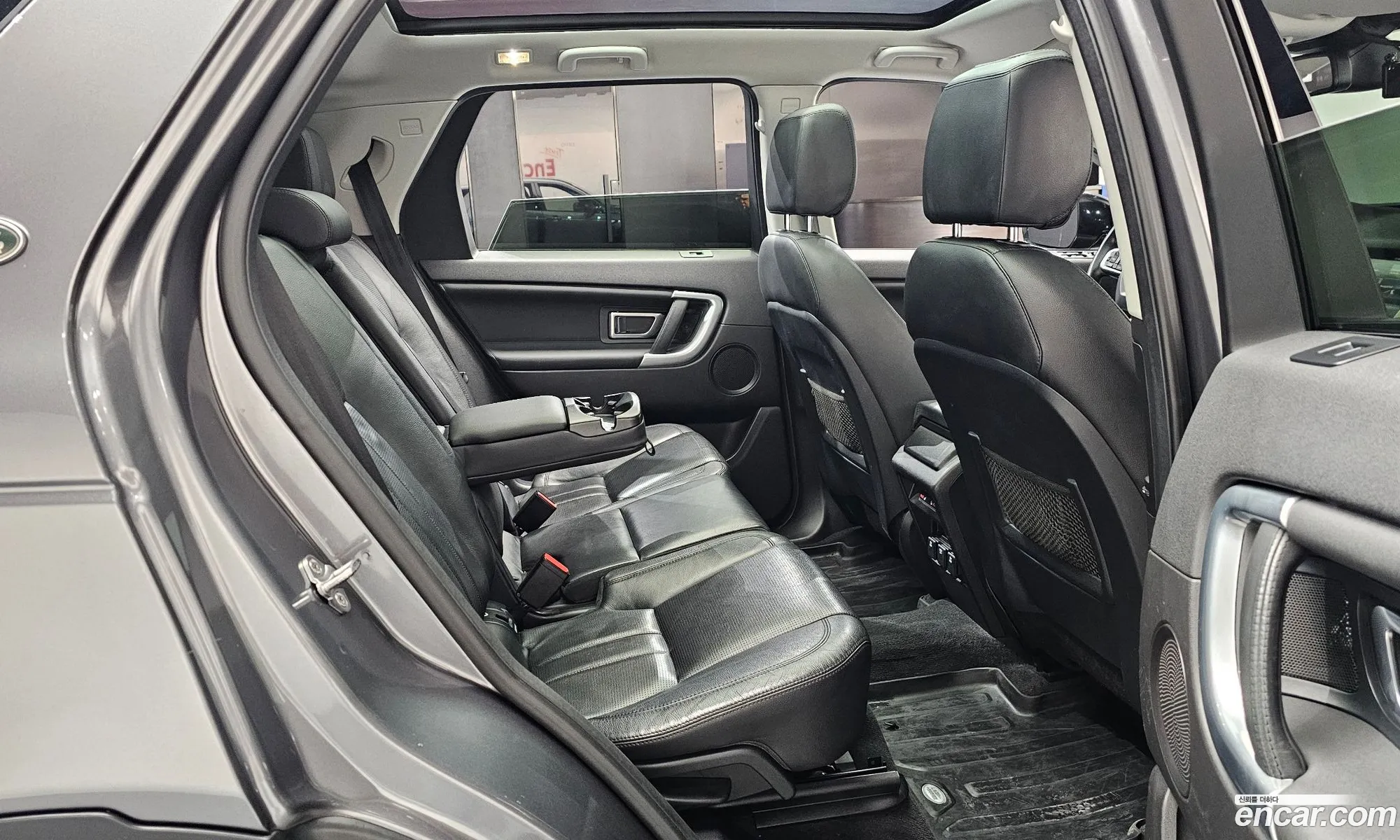 Land Rover Discovery Sport 2016 — 18