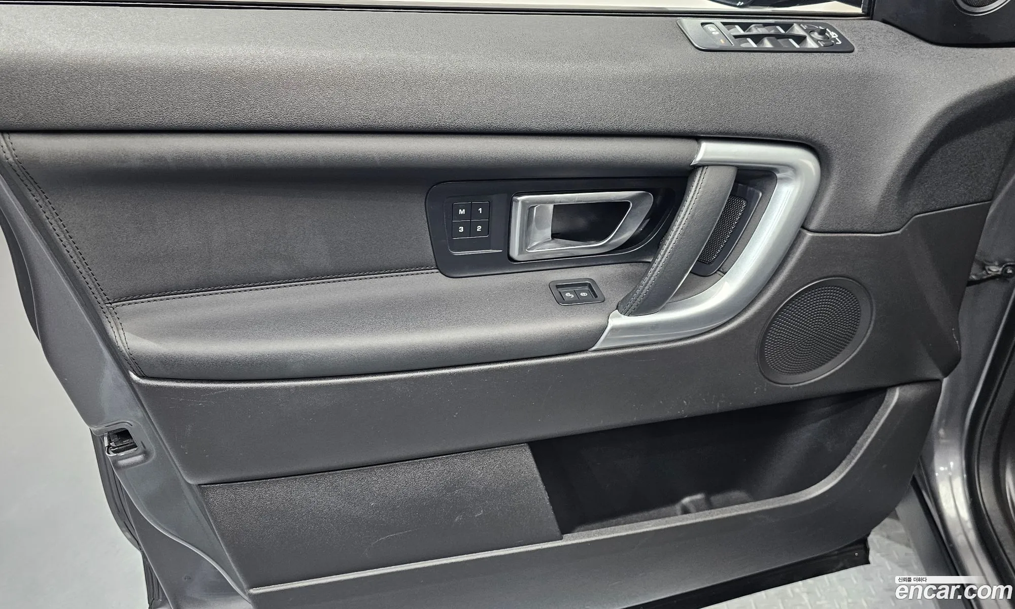 Land Rover Discovery Sport 2016 — 13